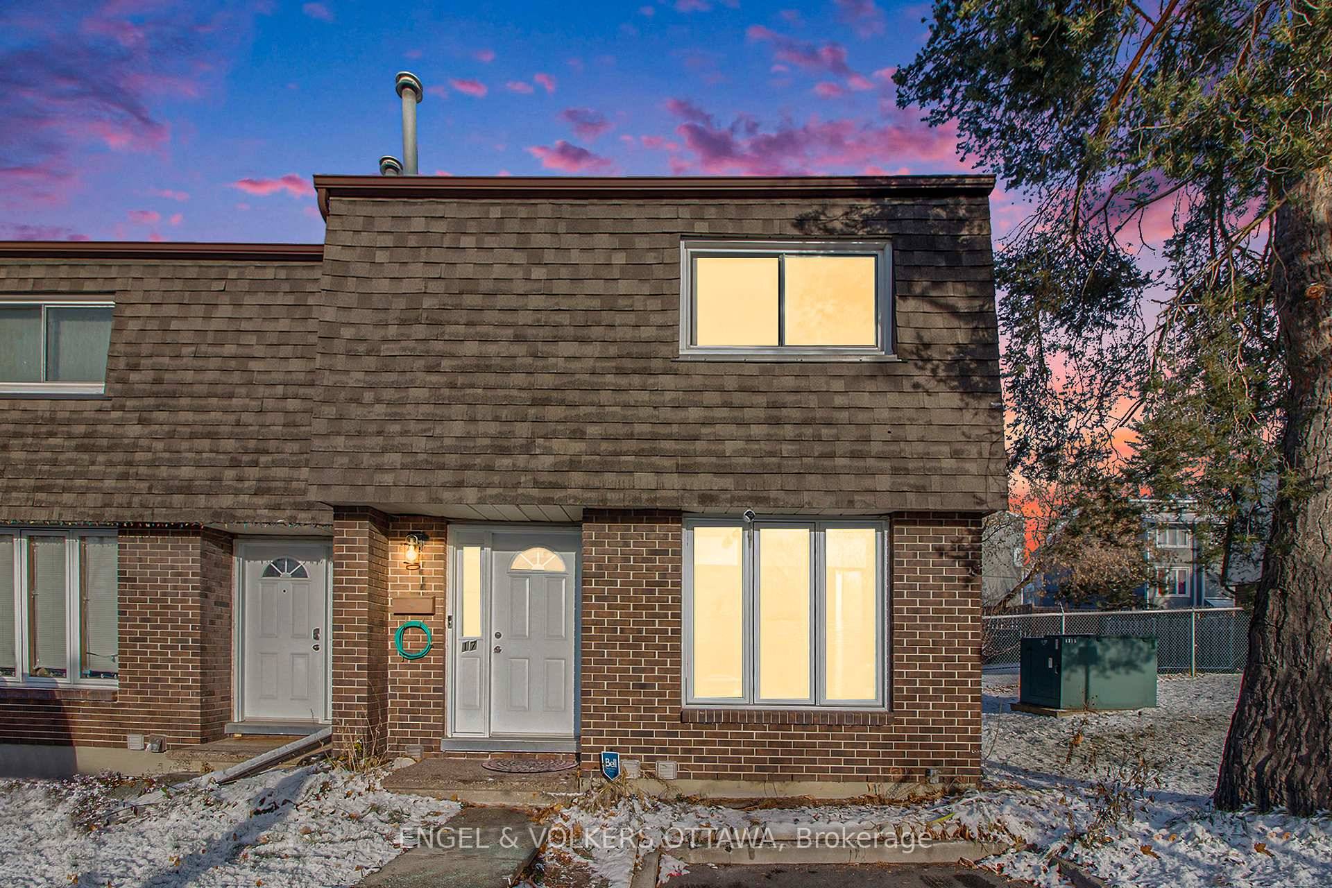 OPEN HOUSE NOV 9 2 4PM Attention First Time Buyers amp ; Savvy Investors This Is The One !
