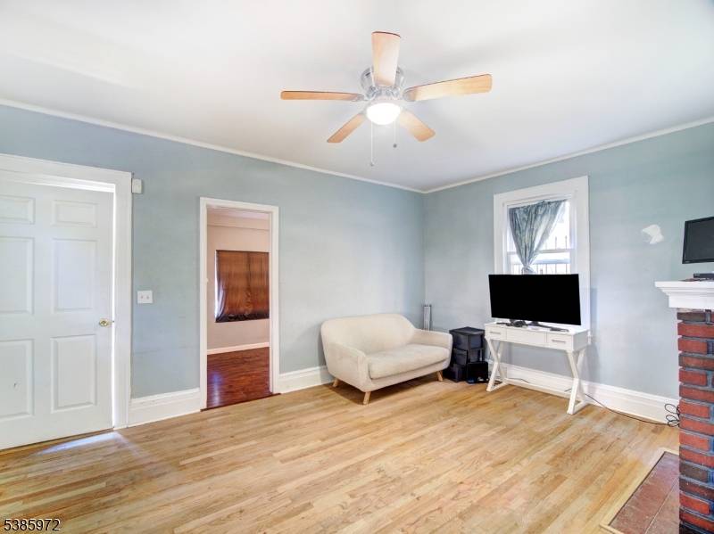 Welcome to this amazing Single Family in Irvington.