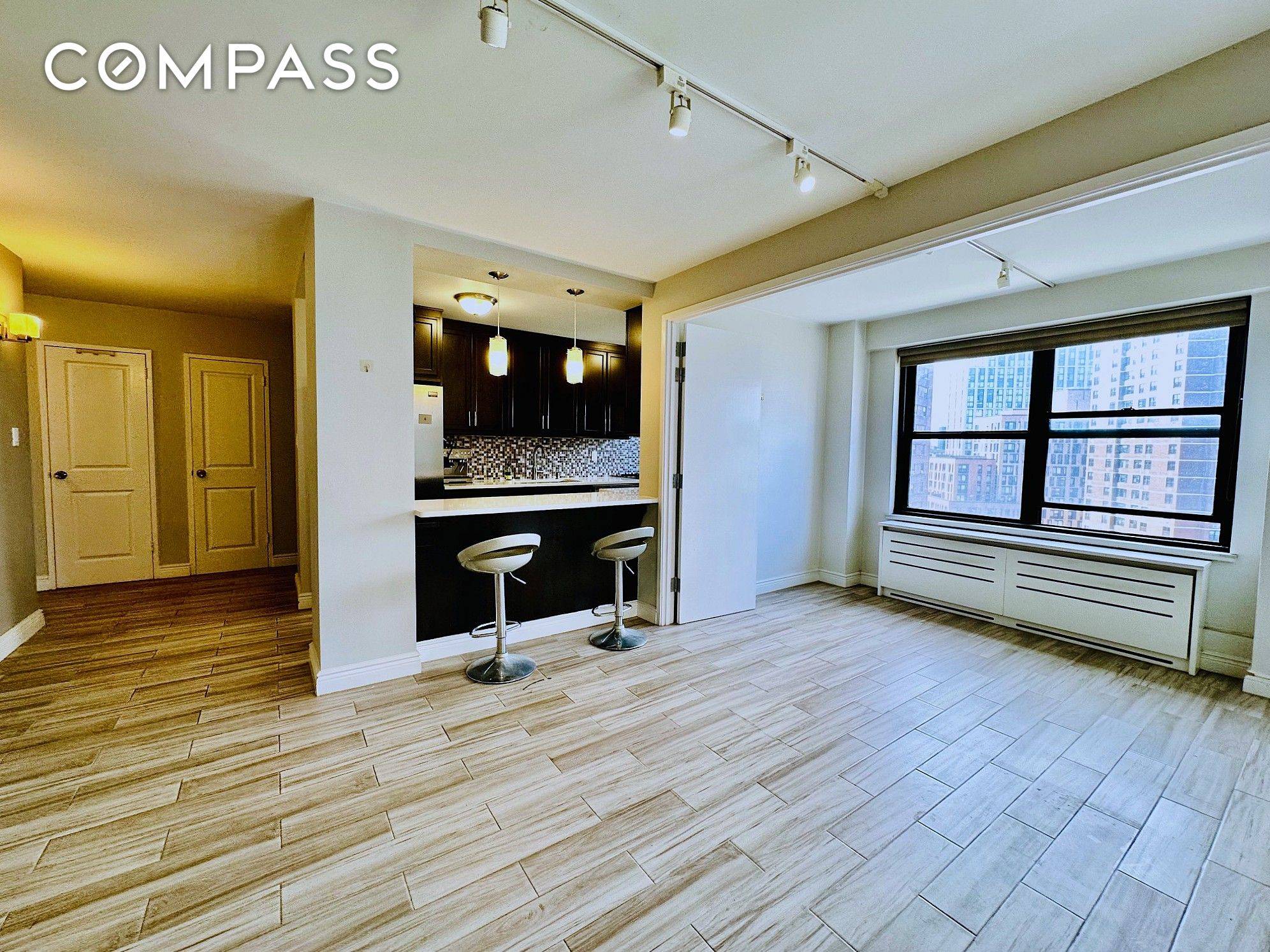 Spacious, Renovated One Bedroom in Seward Park Lower East Side This oversized, renovated one bedroom residence at Seward Park offers over 800 square feet of living space with open north ...