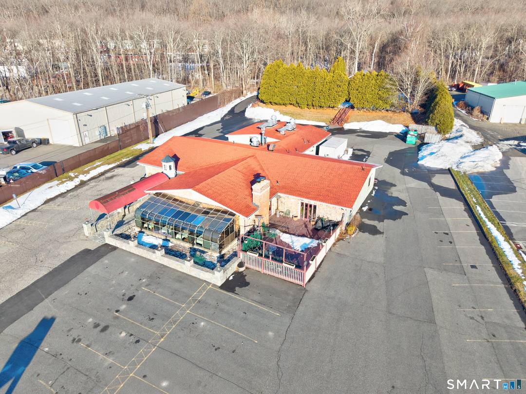 Exceptional opportunity to acquire a freestanding commercial building on Wakelee Road in Wolcott, Connecticut.