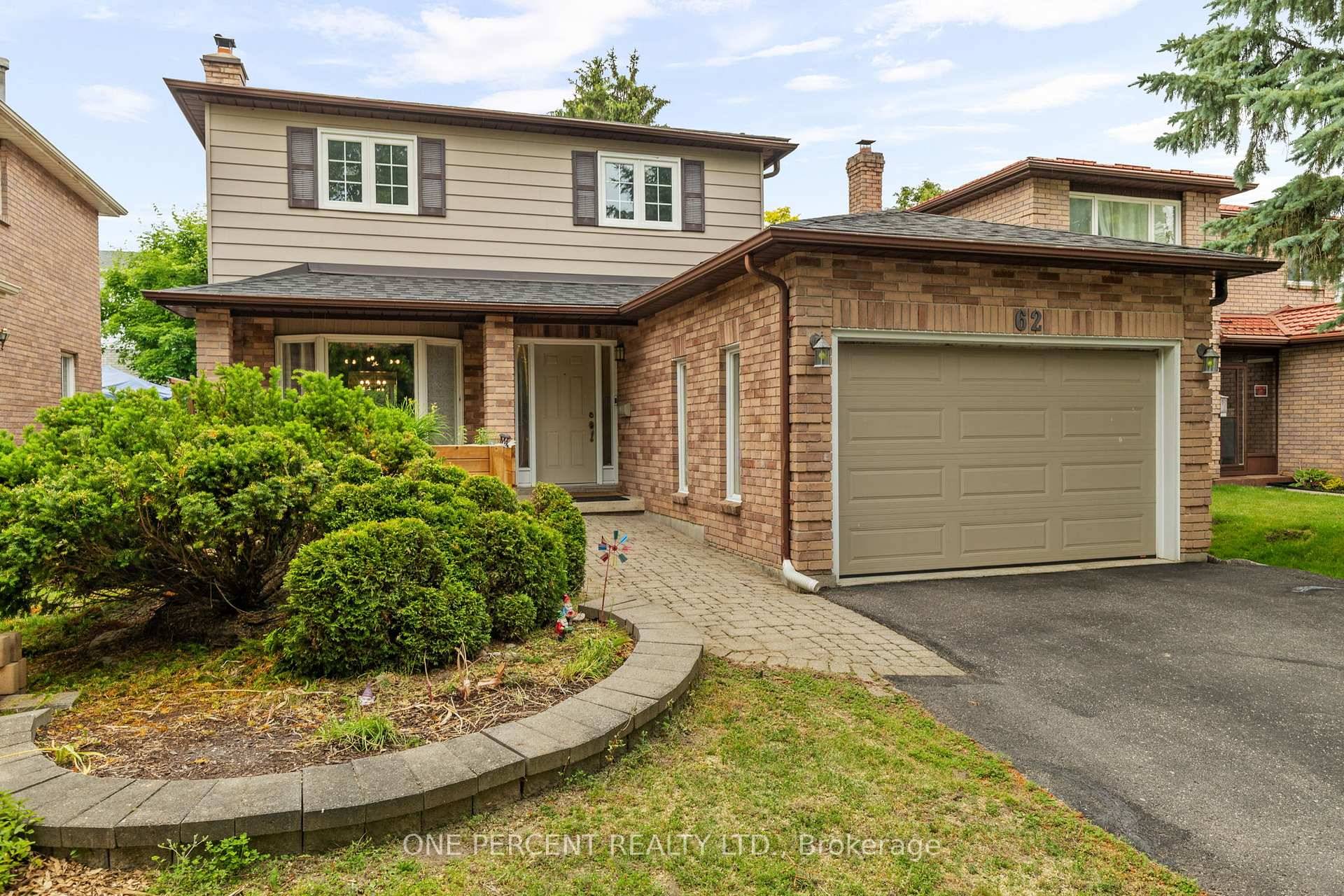 Welcome to 62 Garden Drive in Barrie's family oriented Allandale Heights neighborhood !