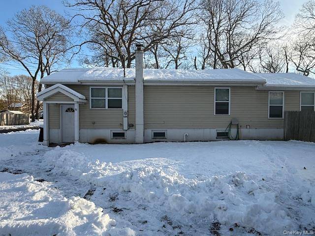 This is your opportunity to live on Long Island's celebrated southshore, minutes away from Fire Island National Seashore, and only three miles from LIRR station.