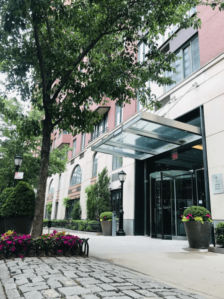 Luxury penthouse studio unit now being offered in one of Battery Park City's finer condo buildings.