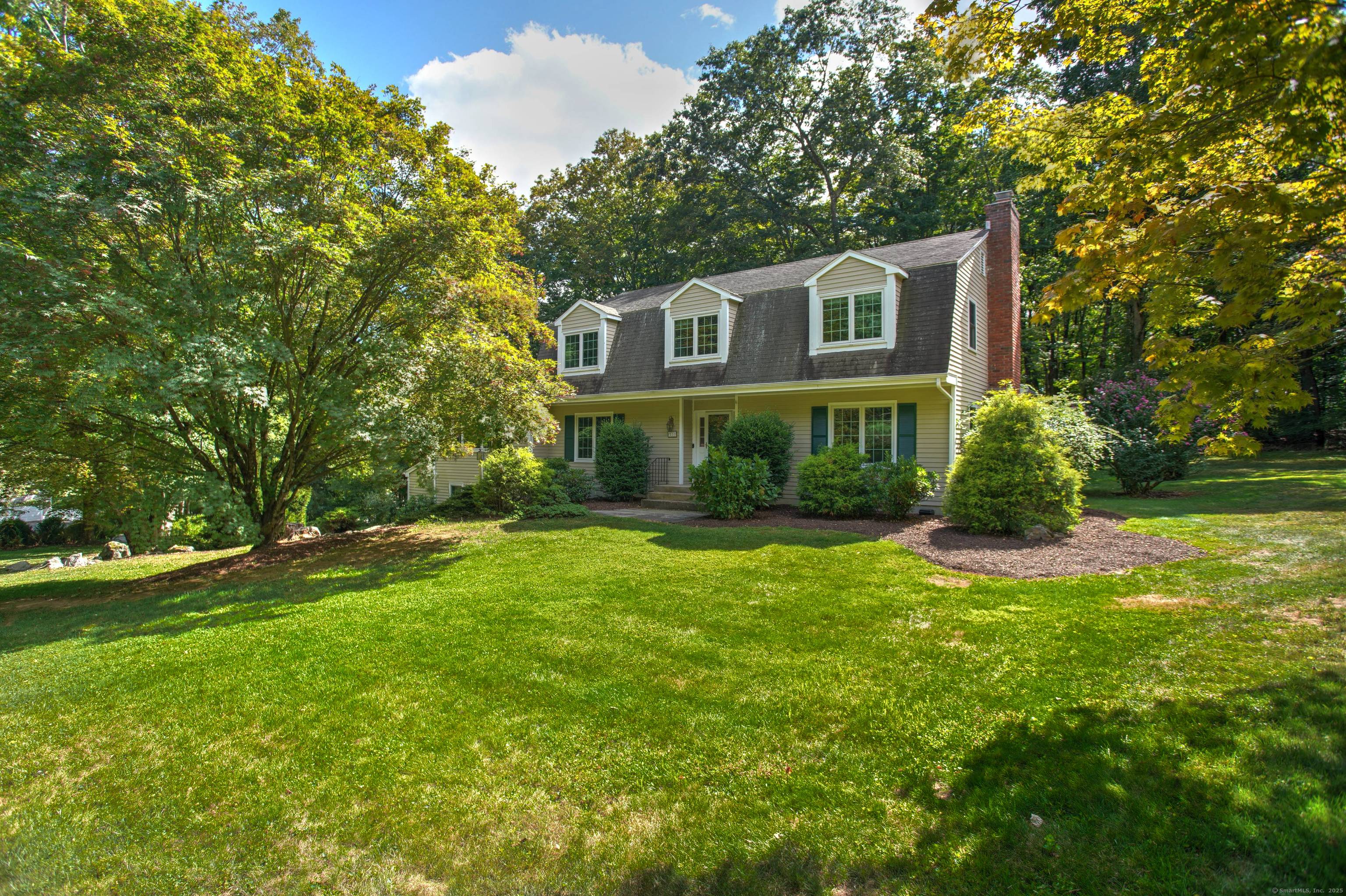 Sophisticated South Wilton living awaits !