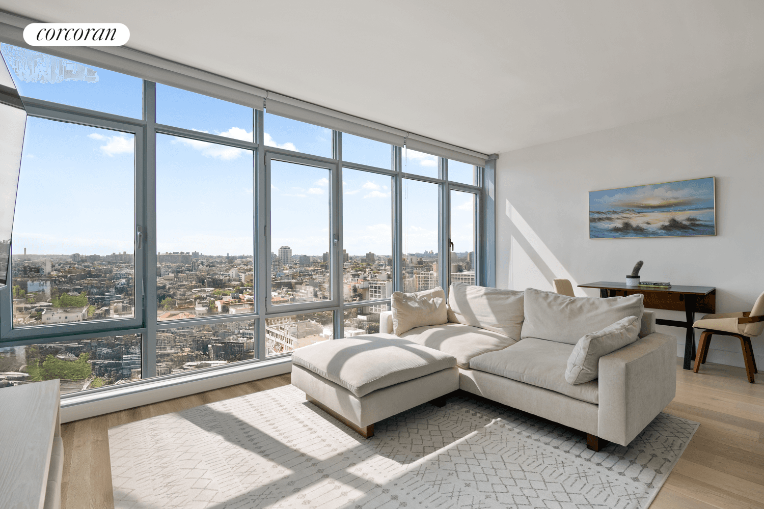 Bask in sweeping Brooklyn views from this bright and expansive one bedroom waterfront residence, boasting desirable eastern exposure.