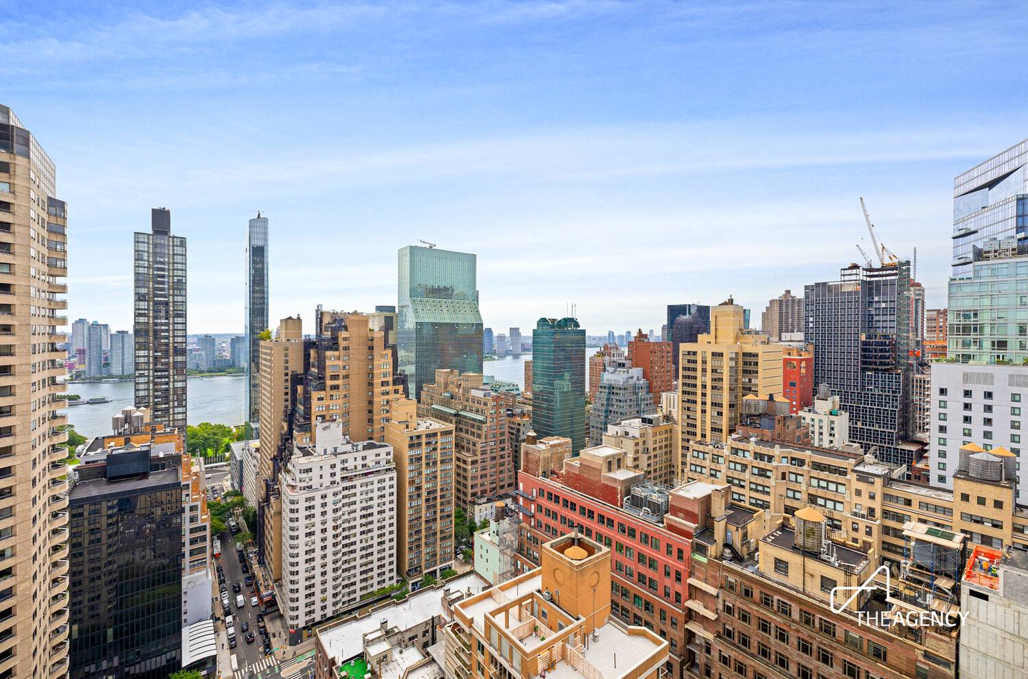 This 34th floor corner one bedroom apartment offers exceptional natural light, stunning city views, and a well designed layout in a prime Manhattan location.