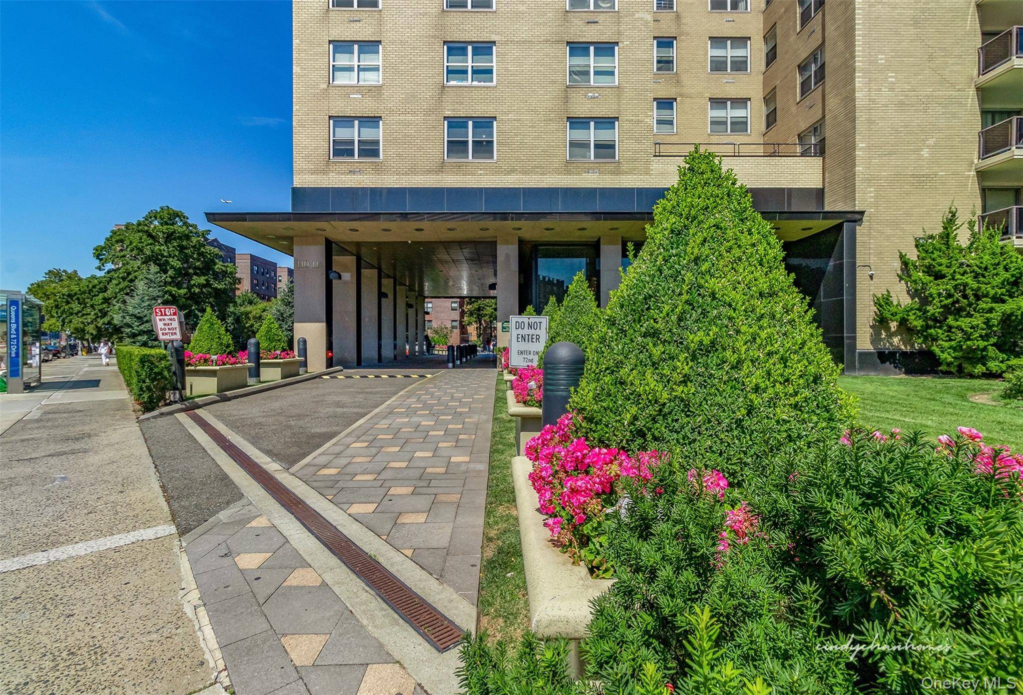 Quiet Sophistication Meets Prime Convenience at the Kennedy House Welcome to this spacious and inviting 2 bedroom JR4 coop, nestled on the tranquil 3rd floor of one of Forest Hills ...