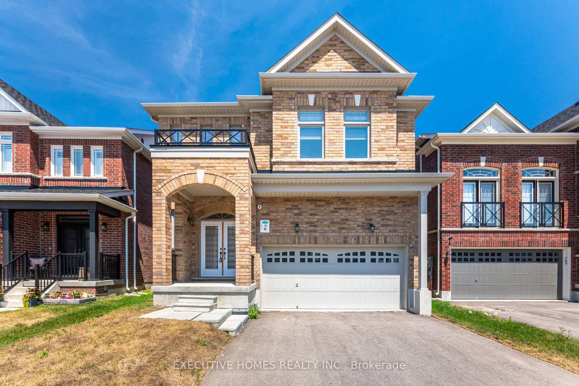 Welcome to this stunning detached home, offering a spacious and comfortable living environment.