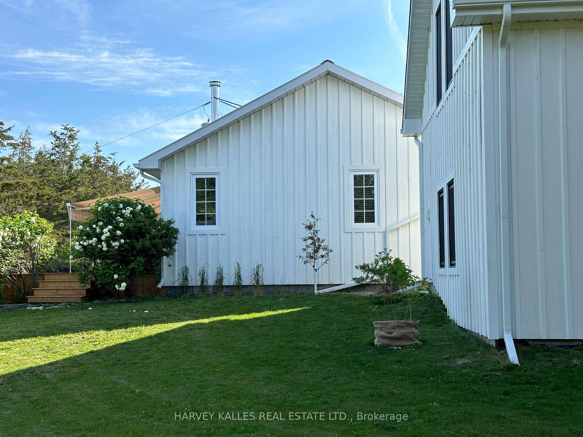 2 Lots, 7 acres. This stunning rural retreat offers breathtaking panoramic water views.