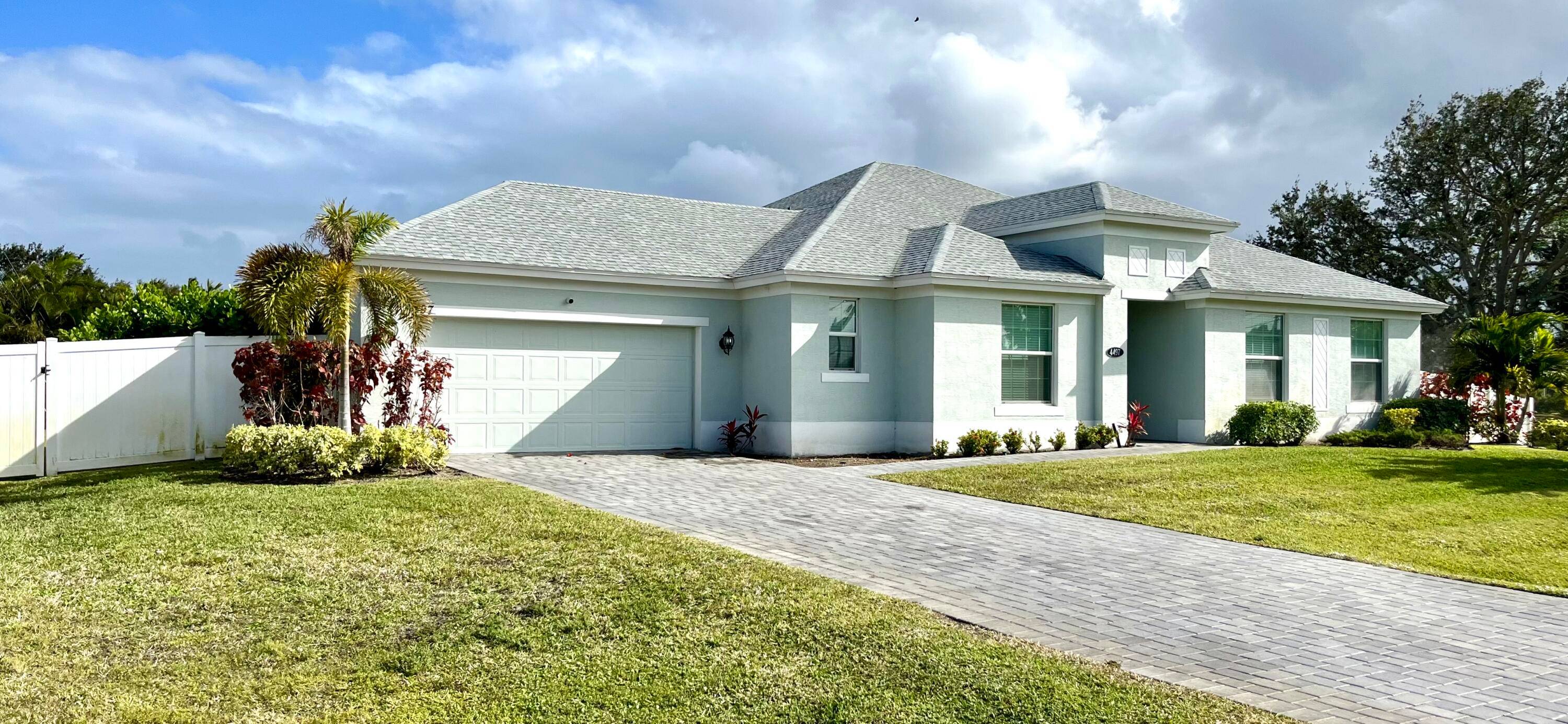 Sellers Relocating, Motivated and will assist with Buyer's closing costs upon accepted Offer !