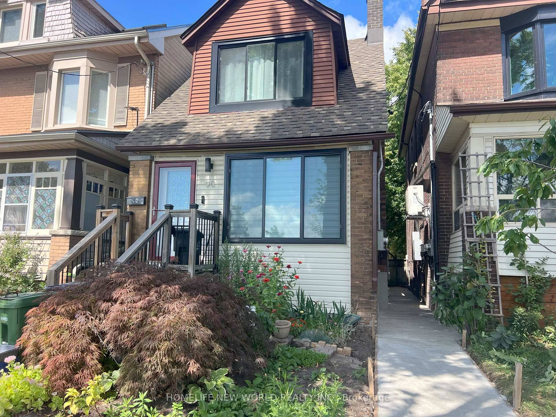 Discover this newly renovated spacious 2 bedroom lower level unit in the heart of Danforth, offering modern finishes and open concept living.