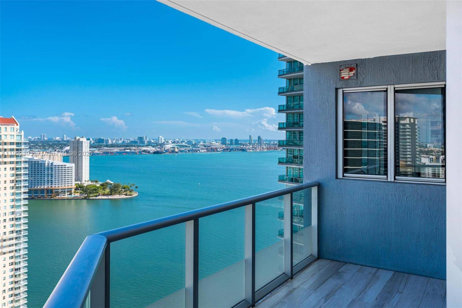 Welcome to Brickell House Condo in the heart of Brickell !