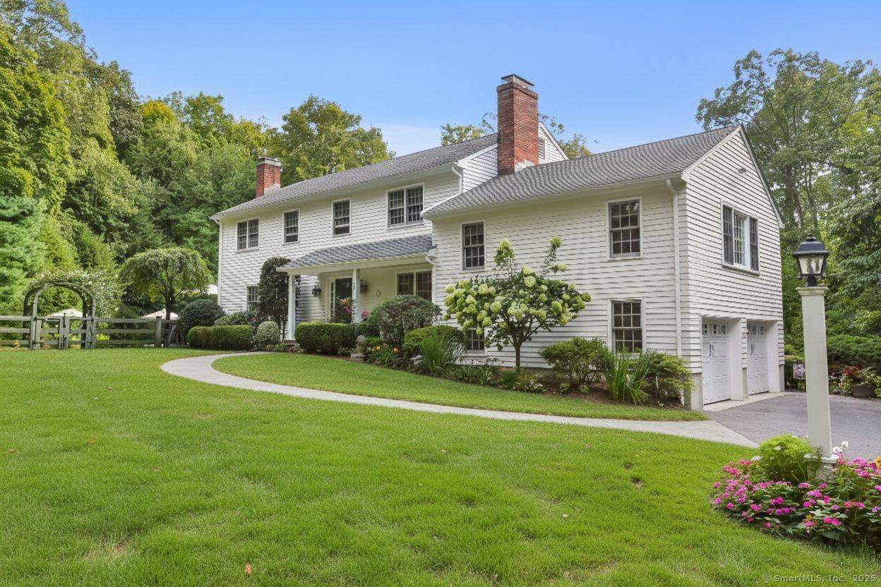 Beautifully maintained 4BR 3BA Colonial set on a quiet cul de sac in central Wilton.