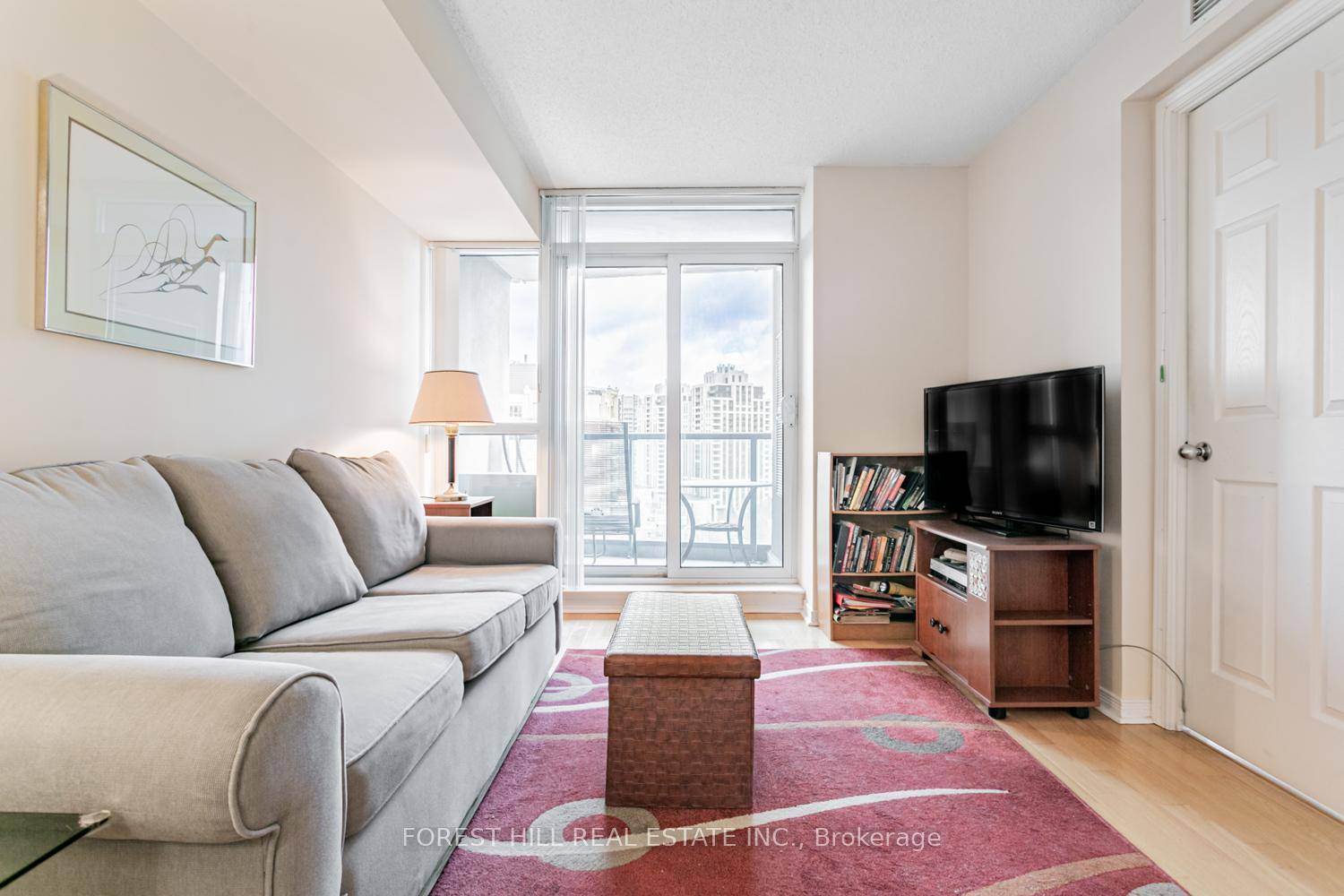 Welcome Home to the Spectrum Condos Located in the Heart of North York !