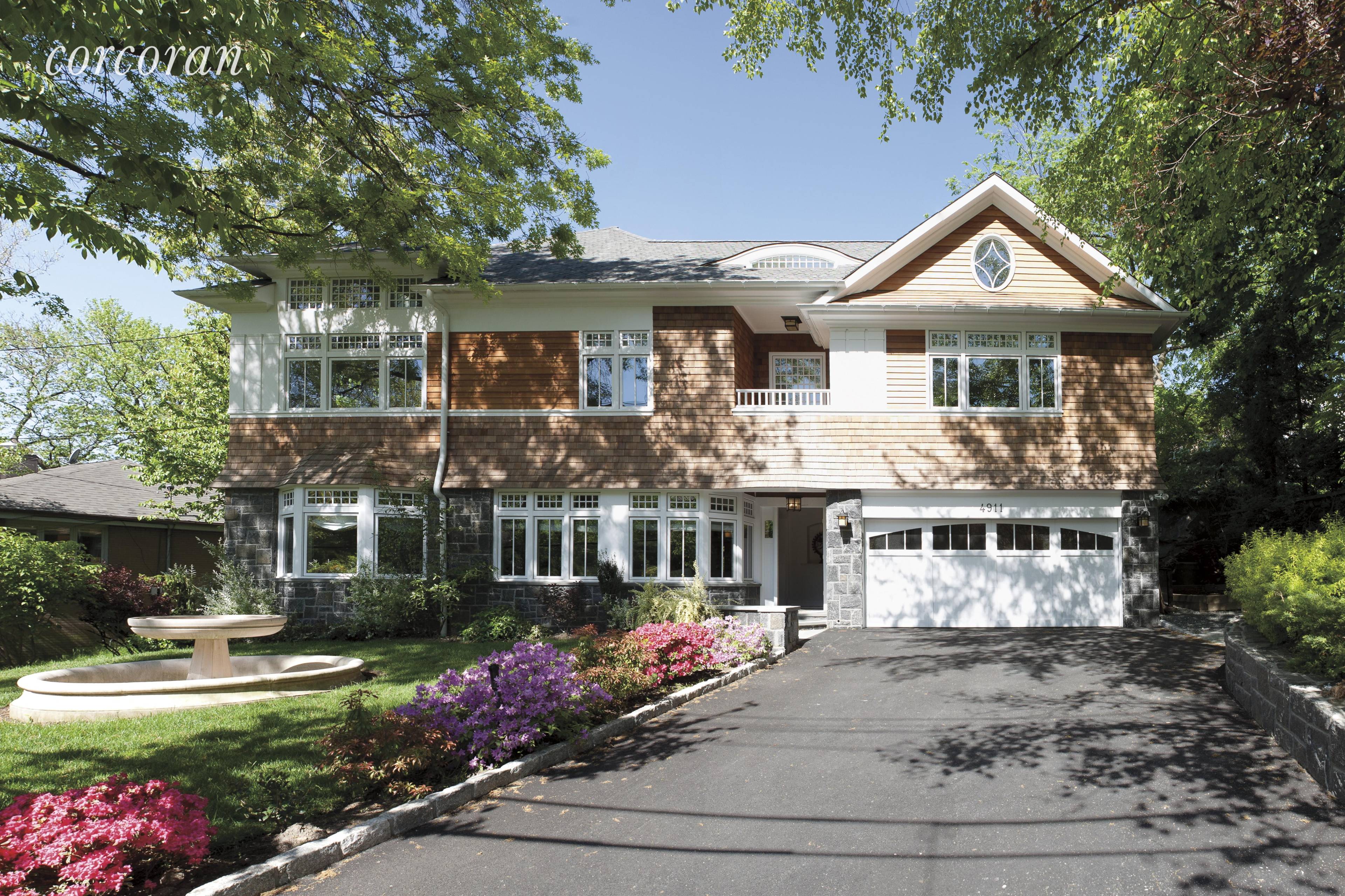 Riverdale ! Custom Built Remodeled Construction 2010 Move Right In Bring your toothbrush !