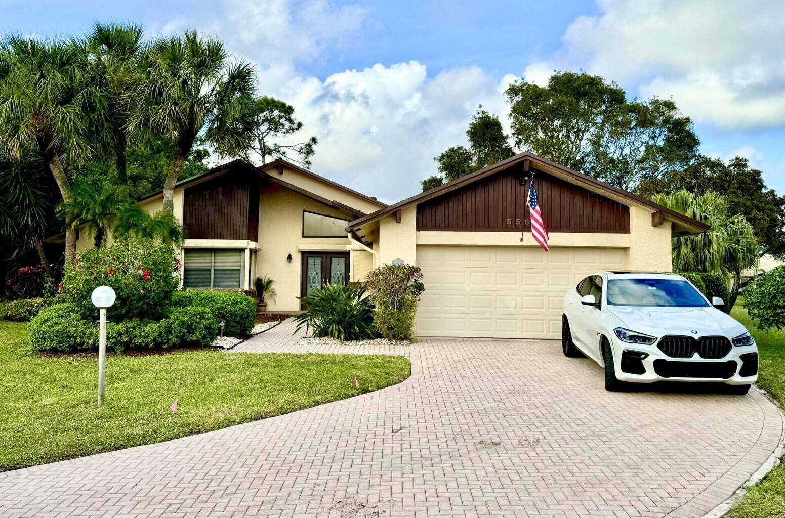 Furnished, Turnkey, Golf Canal Views.