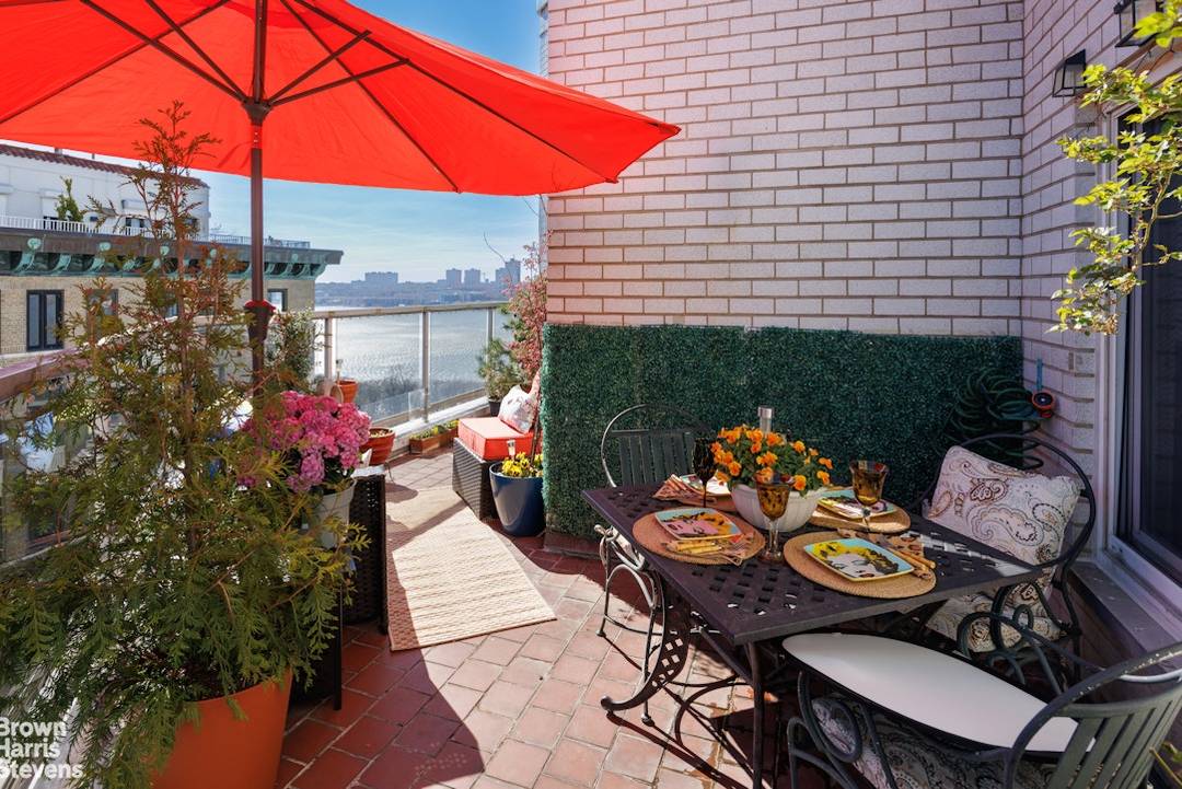 Glorious Terrace on Riverside Drive Newly offered is a most glamorous residence located at 60 Riverside Drive on the corner of 78th Street.