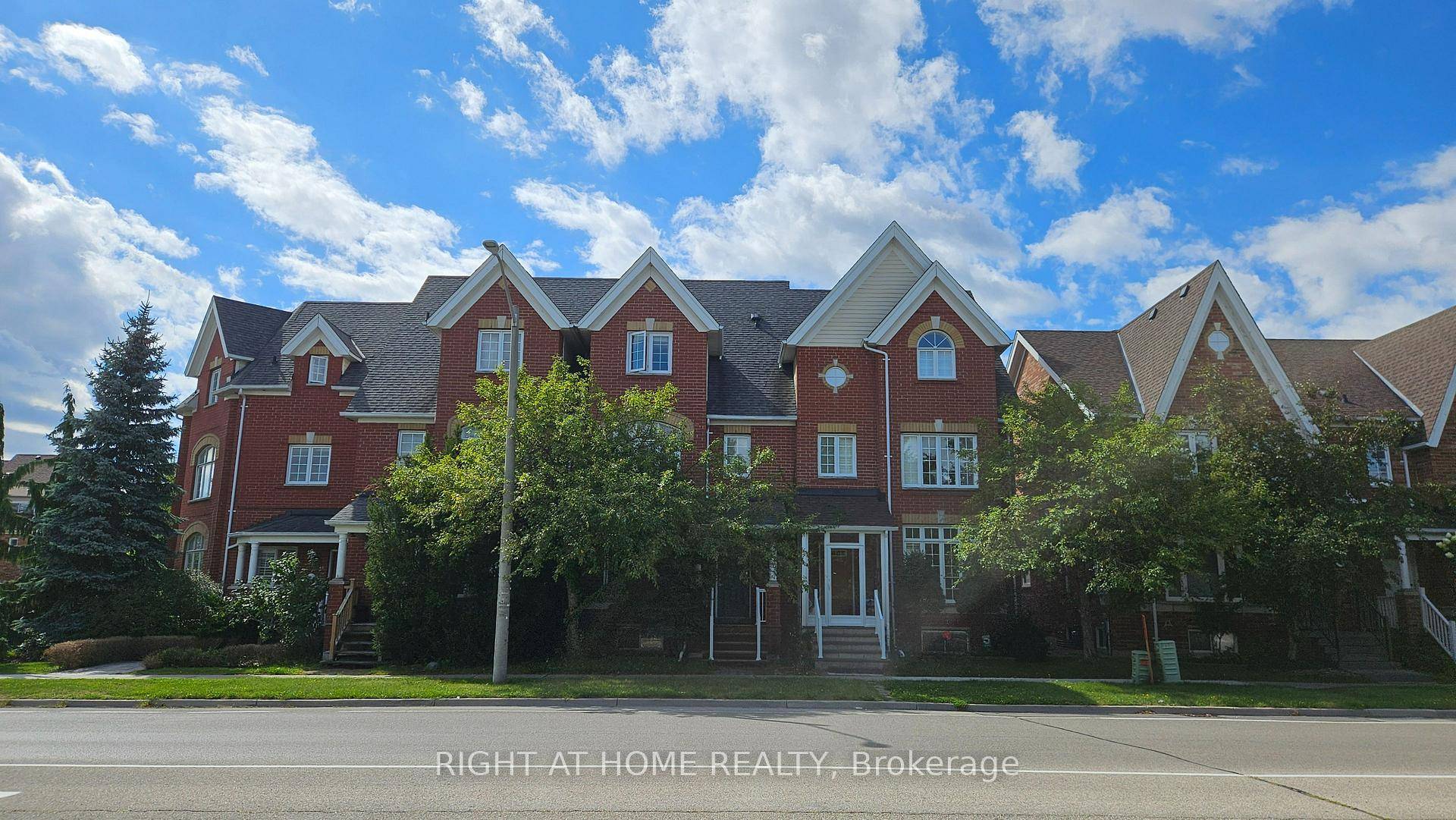Stunning 4 1 Townhouse with Double Garage.