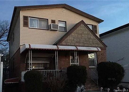 Fabulous Single Family Home in the Heart of Cambria Heights !