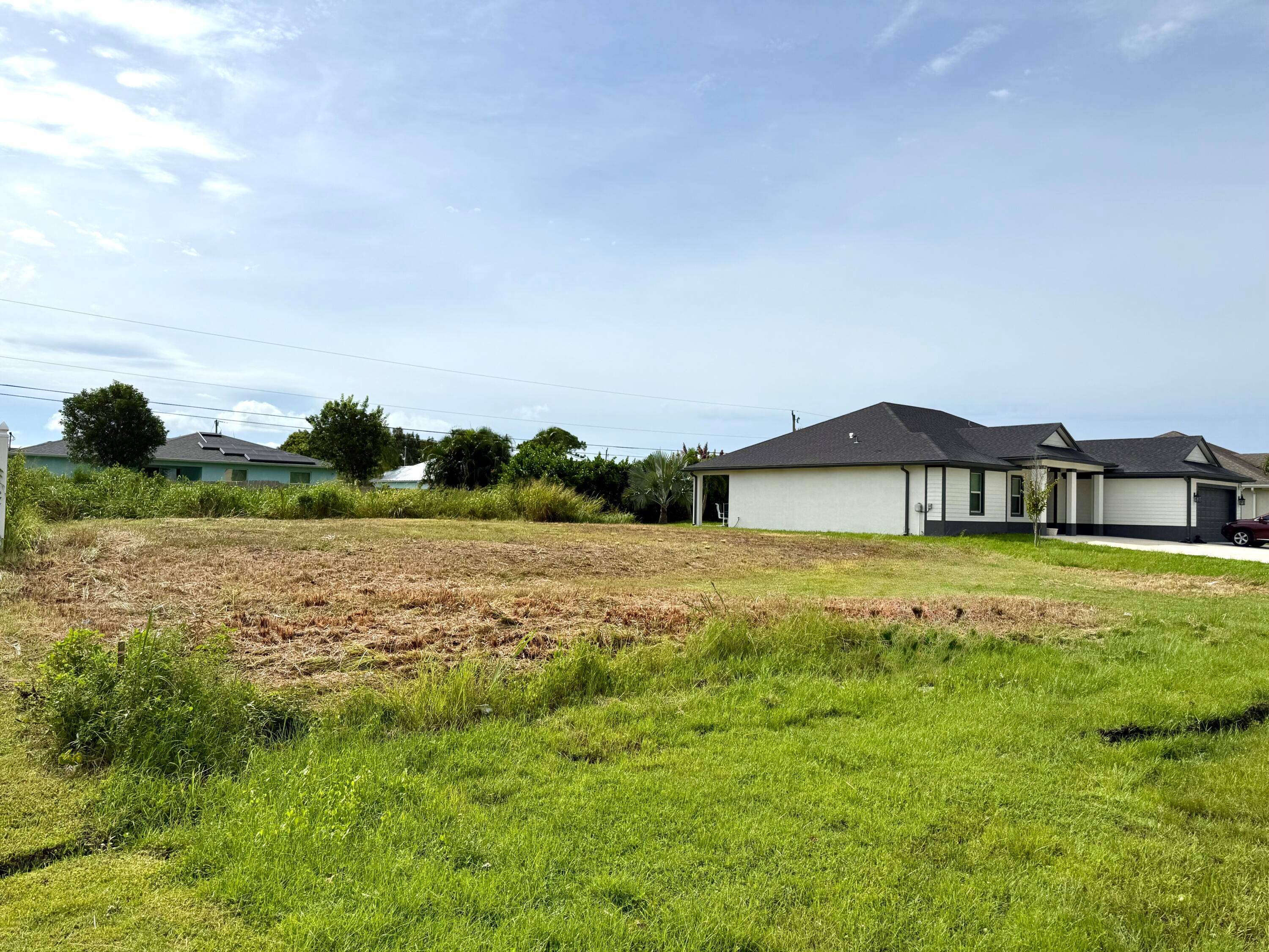 The perfect lot for your new home.