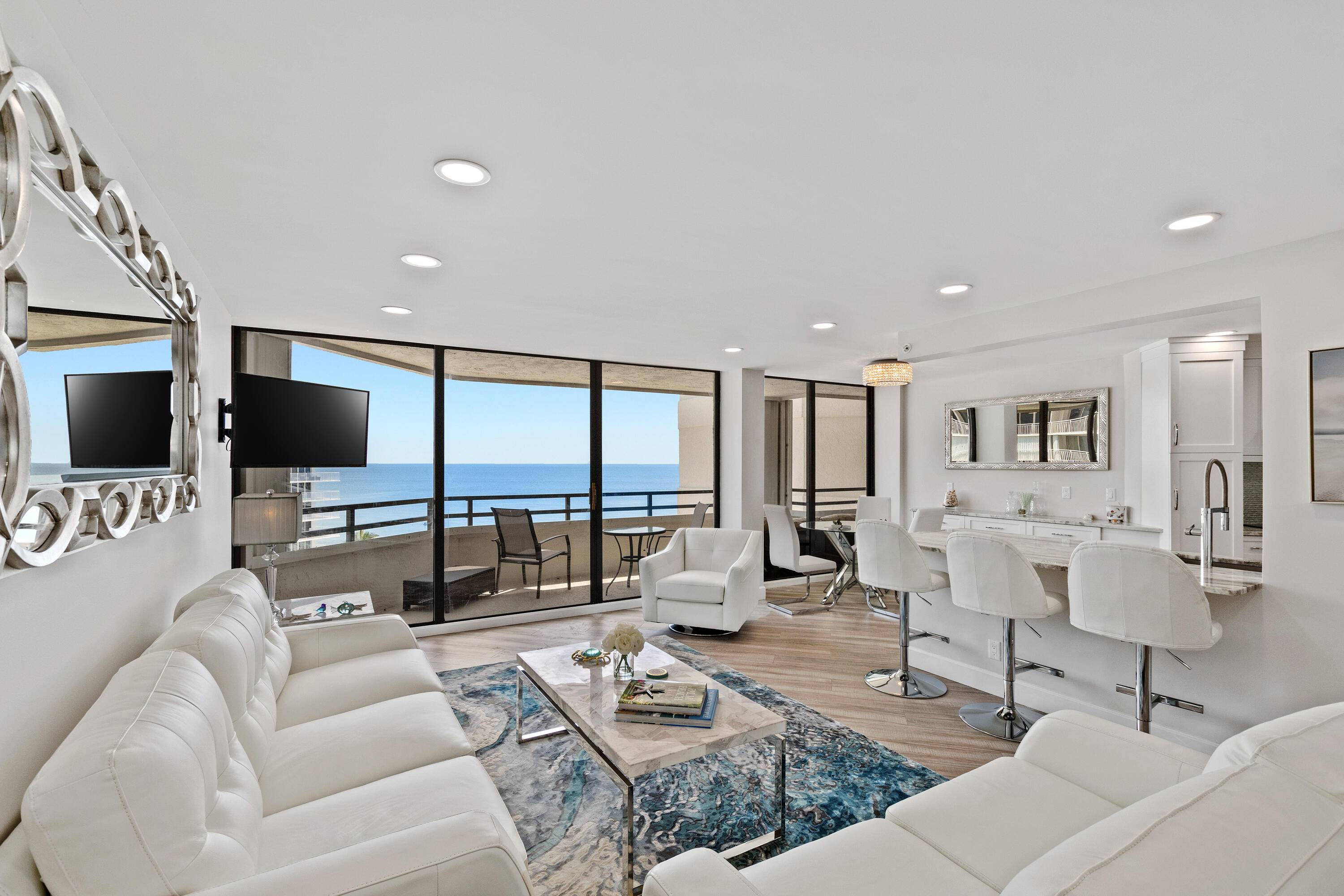 Your Perfect Seasonal Escape Awaits !