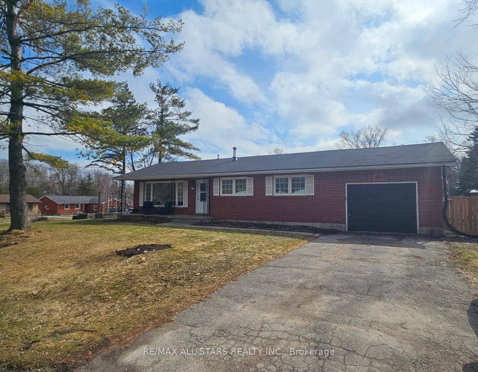Welcome to this well maintained 3 1 bedroom, 2 bathroom brick bungalow with an attached single car garage, ideally situated on a corner lot in a quiet neighbourhood in Fenelon ...