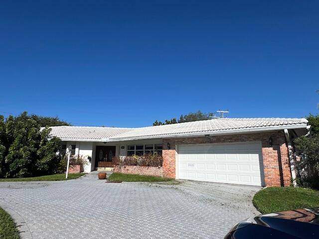 AMAZING OPPORTUNITY to renovate a large home in ATLANTIS !