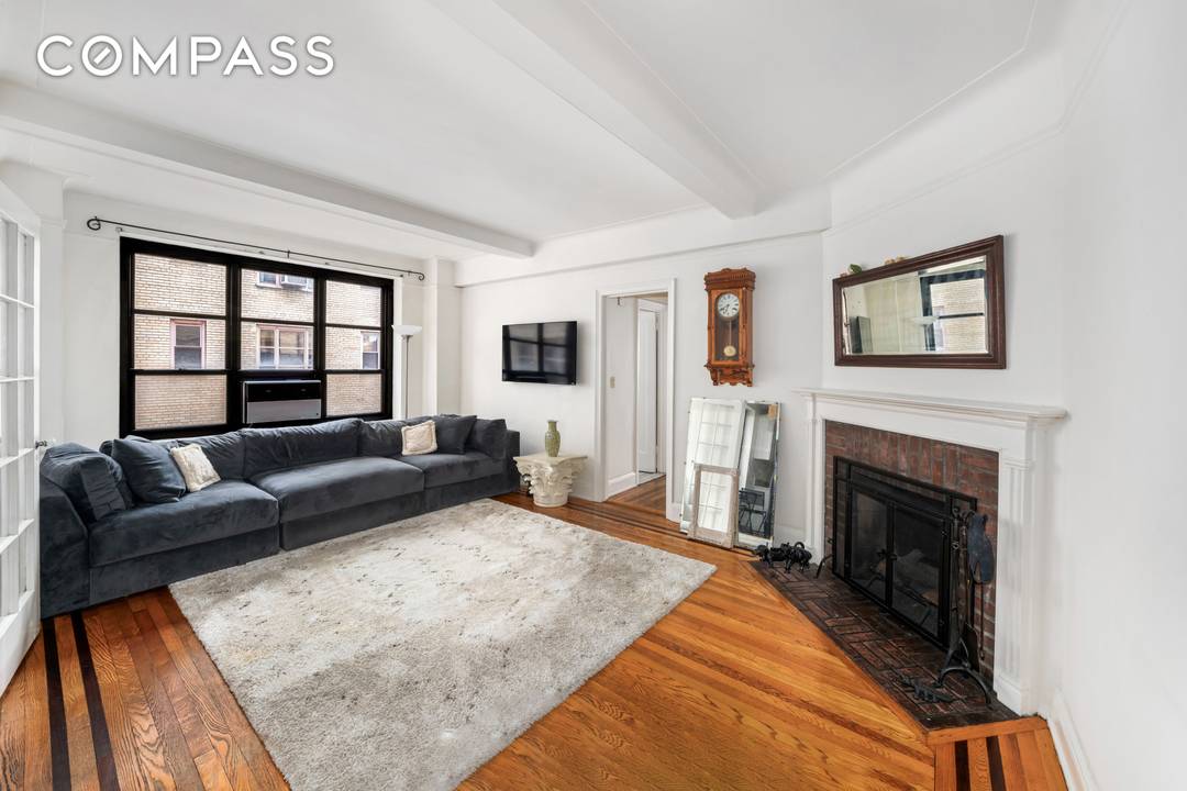 Welcome to this large and serene, high floor 1 bedroom apartment in the iconic Gramercy neighborhood.