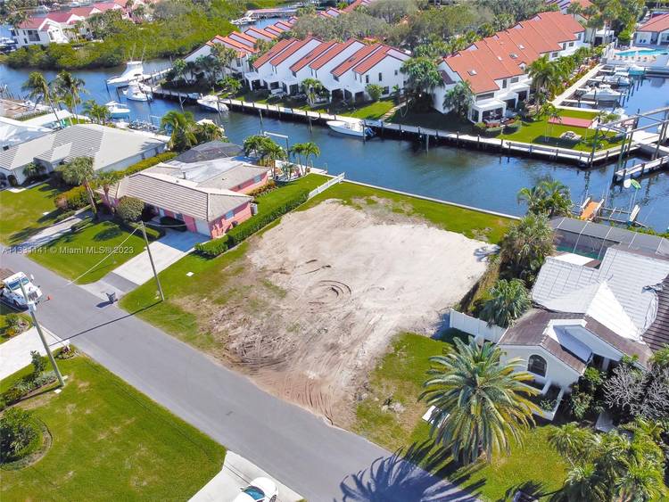 Build your dream home on this unique deep water homesite.