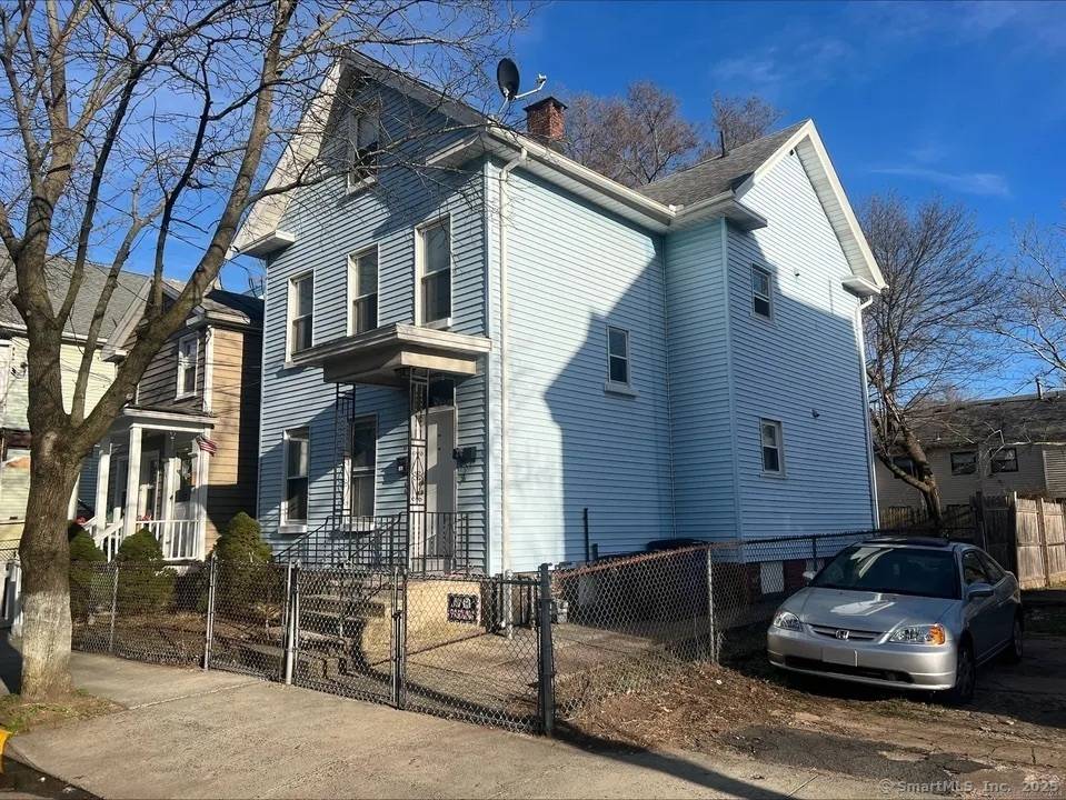 Welcome to 56 Ann Street, a rare find in New Haven offering both value and opportunity !