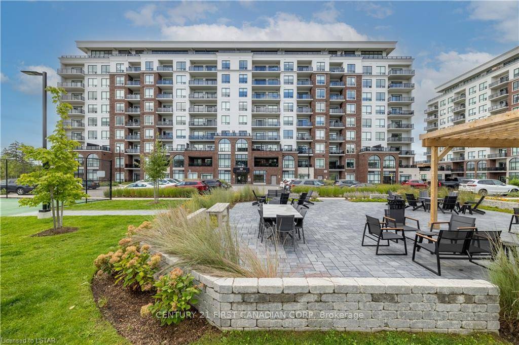 Available for Lease ! Gorgeous 2 bedroom residence located at 480 Callaway Road.