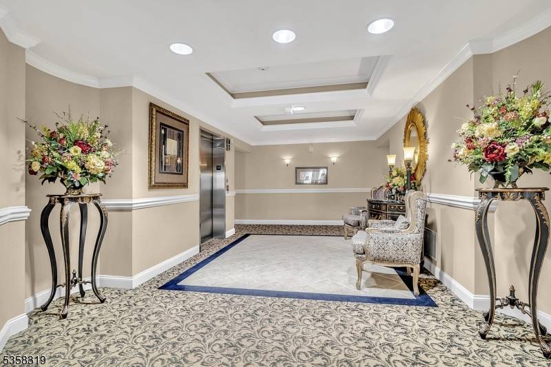 Welcome to one of Central NJ's most sought after 55 communities.