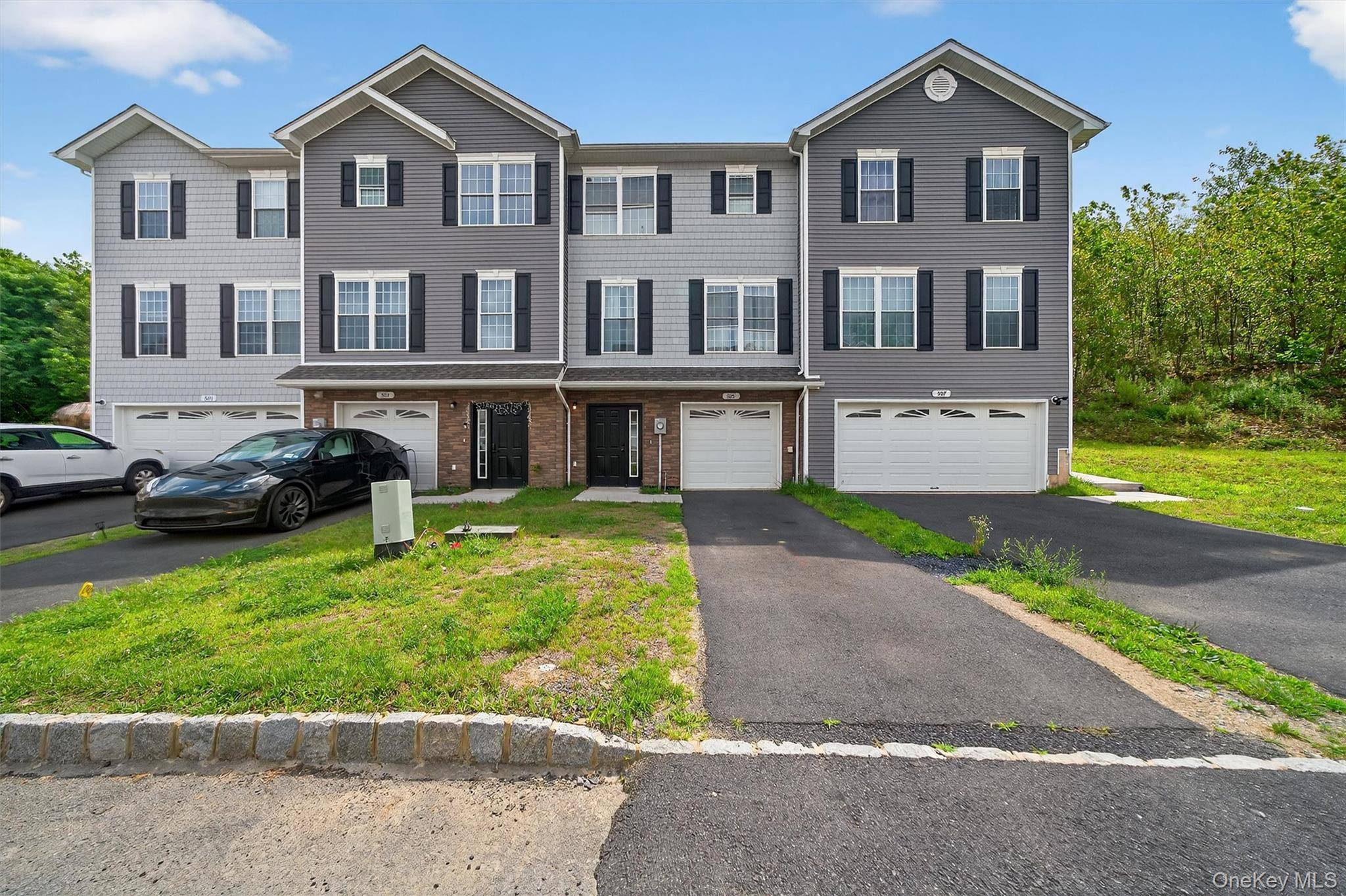 Enjoy the luxury of moving into this newly built town home located in the sought after town of New Windsor !