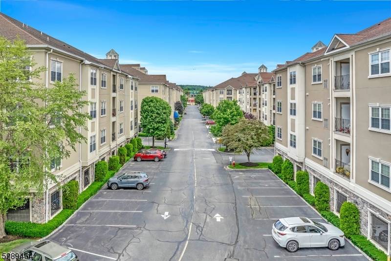 Donnington model now available at Winthrop Court, one of Clifton ?