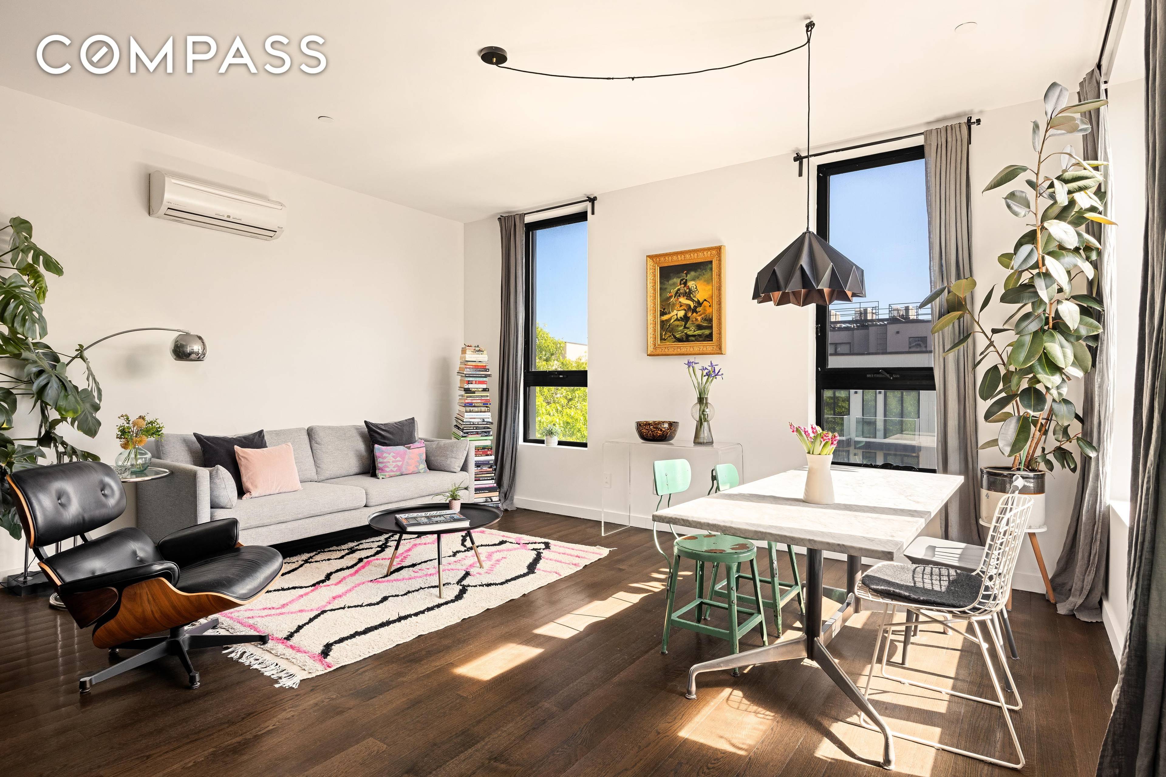 Welcome to penthouse living at 557 Lafayette Ave, a boutique condo located at the cross roads of Clinton Hill and BedStuy.