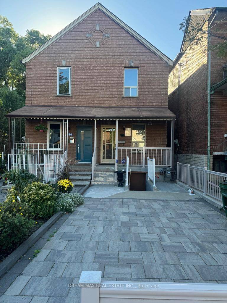 Welcome to this charming all brick 1 bedroom Basement in the heart of Dovercourt Wallace Emerson Junction, one of Torontos most vibrant and fast growing neighbourhoods.