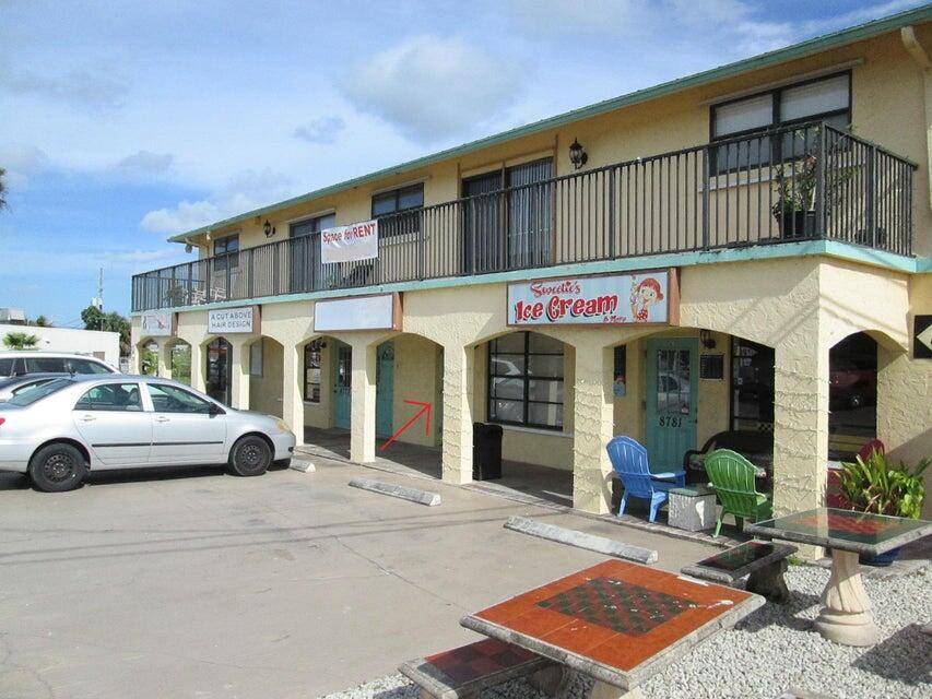 Space is ideally suited for an office like a bookkeeper, accountant, insurance agency, etc.
