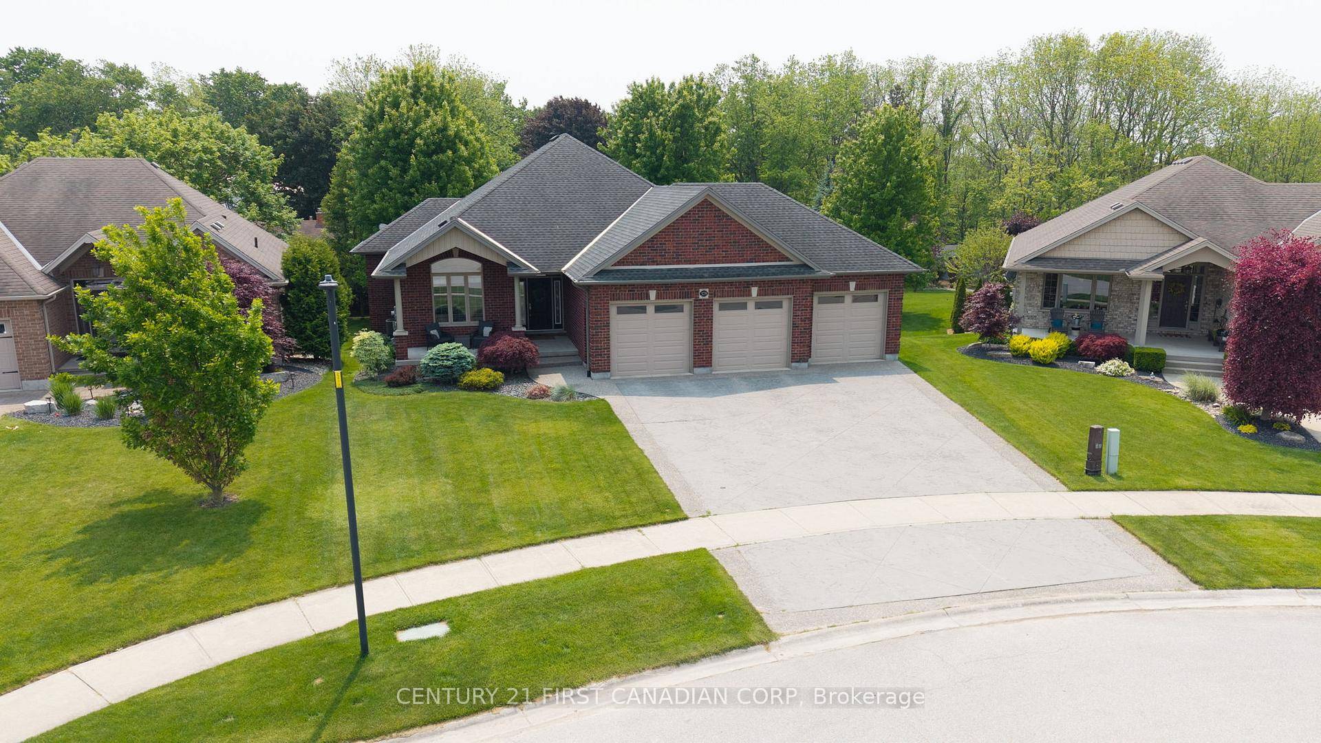 The fact that the property is located in a prestigious North End neighborhood adds to its appeal.