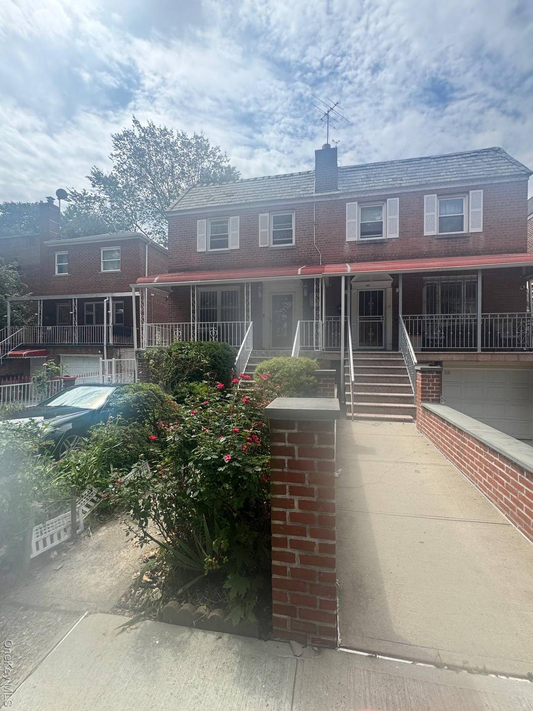 Welcome to 2339 Barnes Avenue, a beautiful 2 family home located in the heart of the Bronx.