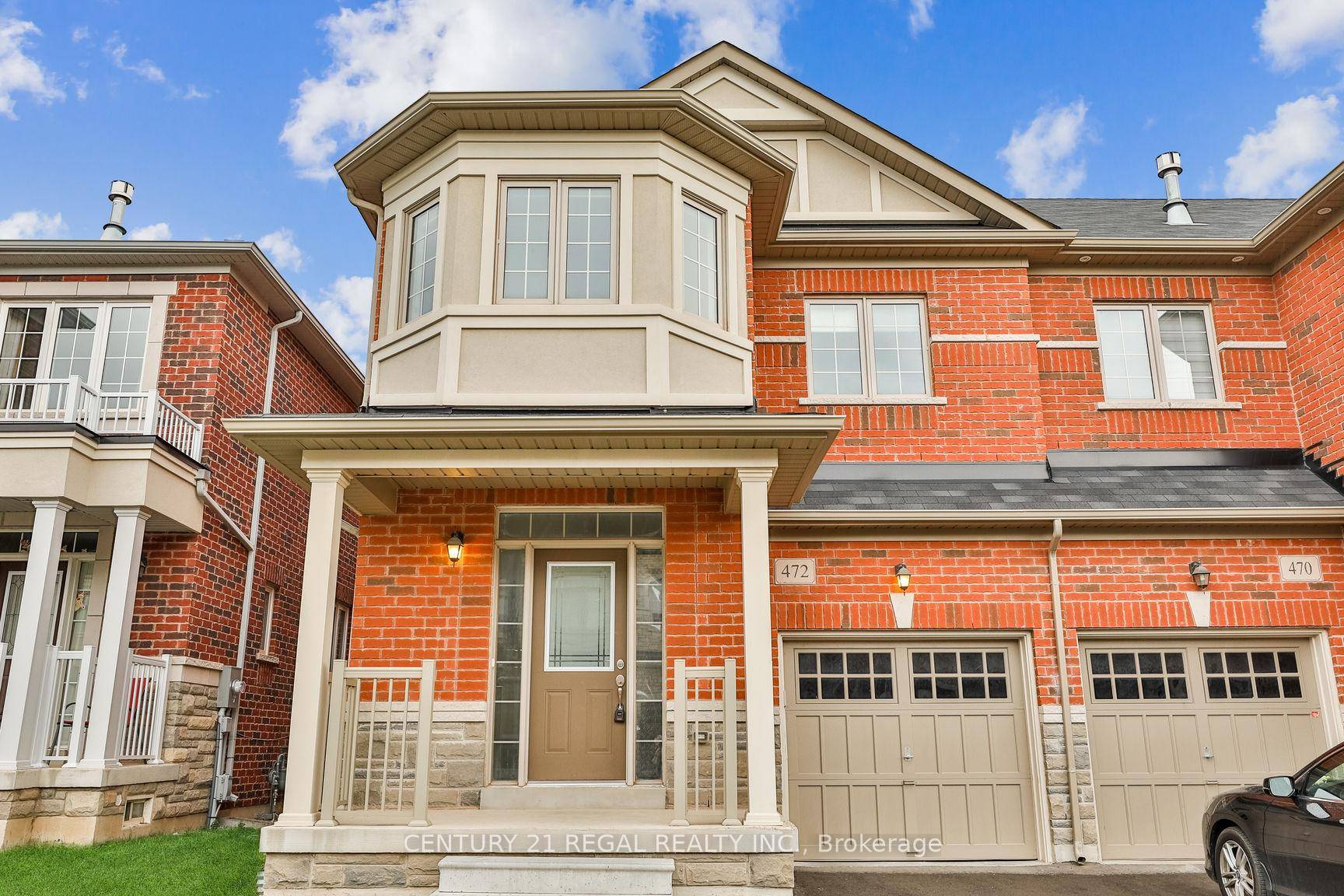 Gorgeous 2 Storey Semi Detached Home Built In 2018, Located In Desirable Community Of Upper Oaks !