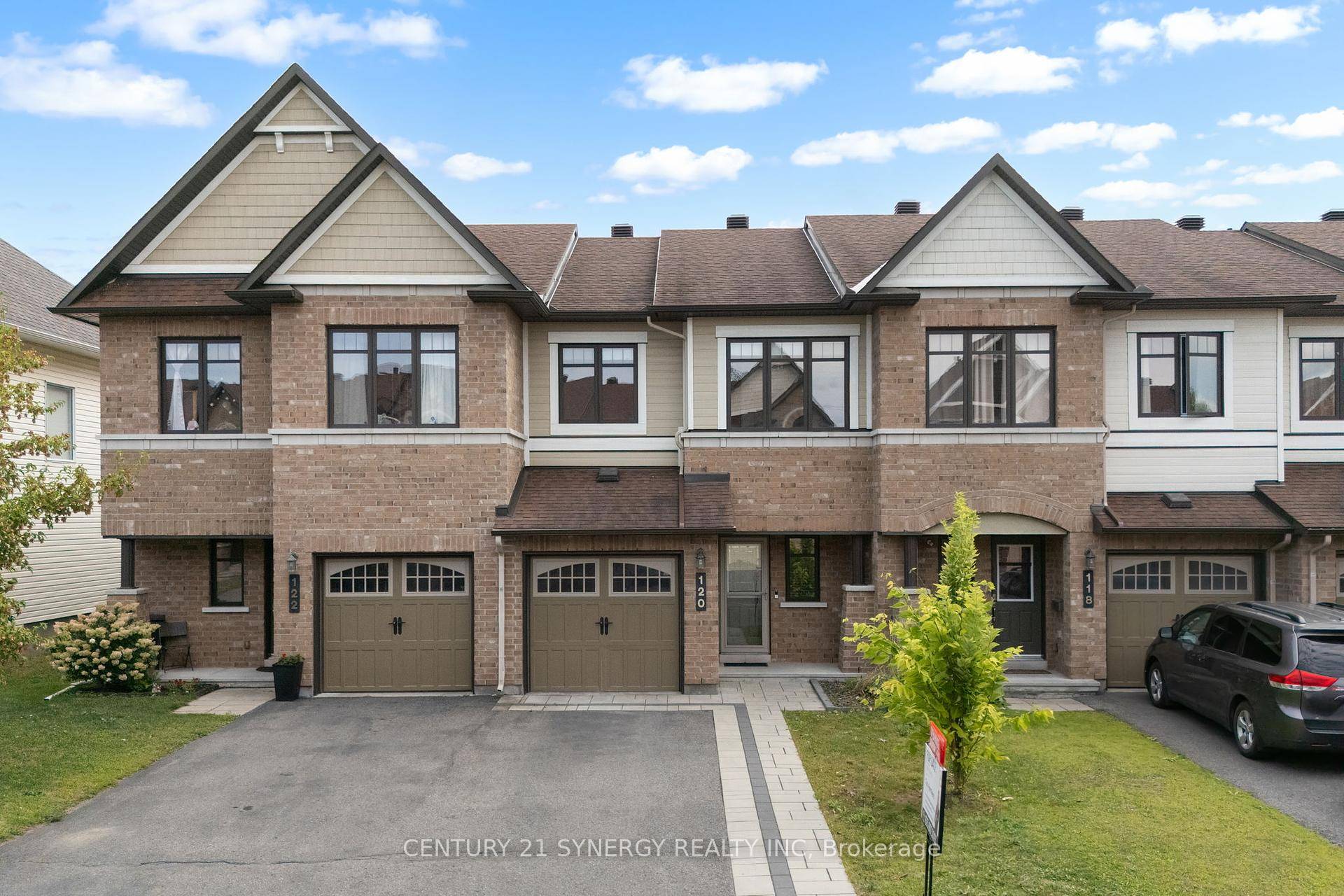 OPEN HOUSE SATURDAY SEPTEMBER 6TH 2 4PM amp ; SUNDAY SEPTEMBER 7TH 2 4PM Discover this stunning Minto Astoria model townhome offering 3 bedrooms, 4 bathrooms, and a fully finished ...