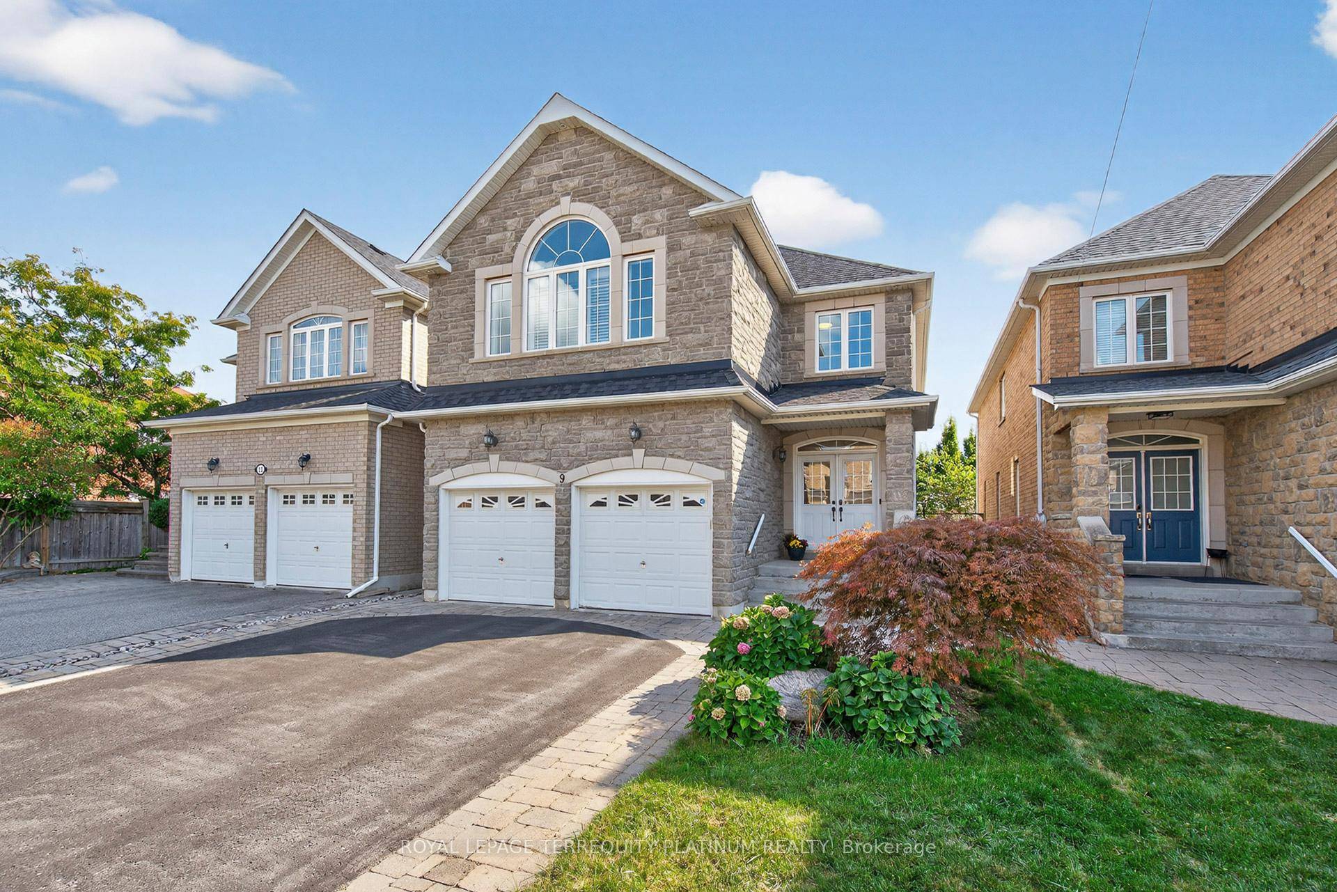 Look No Further ! Perfectly situated on a quiet, low traffic street, this residence showcases Citadel Charcoal Stonework, creating timeless curb appeal and an elegant first impression.