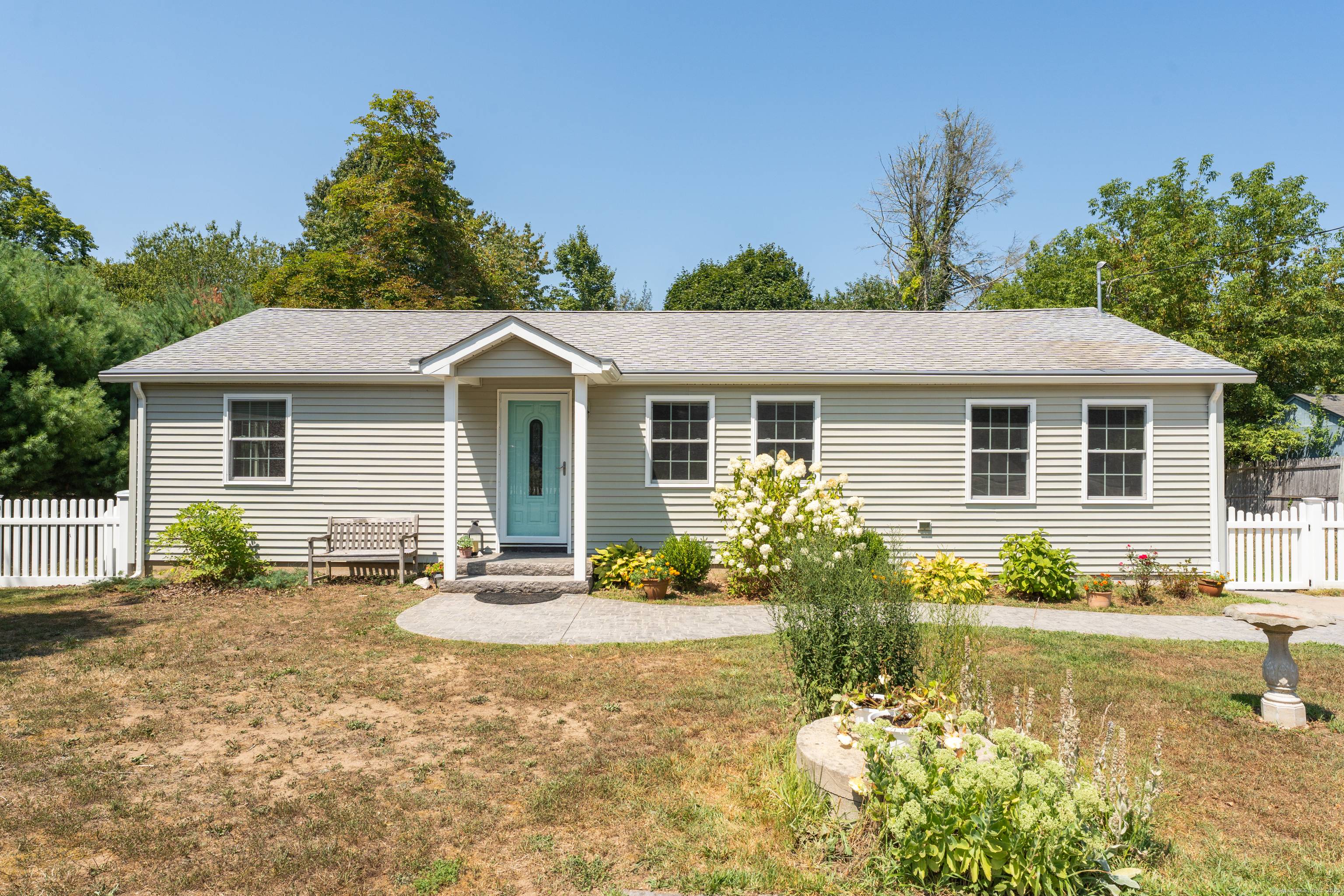 Welcome to 126 Boston Post Road, this bright and open 3 bedroom, 1 bath home was completely renovated in 2016 and offers low maintenance one floor living in the heart ...