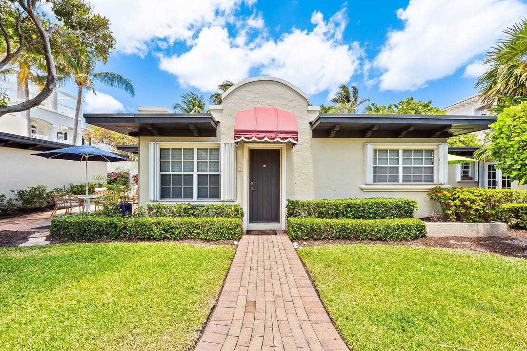 Beautifully appointed 2 bedroom villa on the beach in highly sought after Delray Beach !