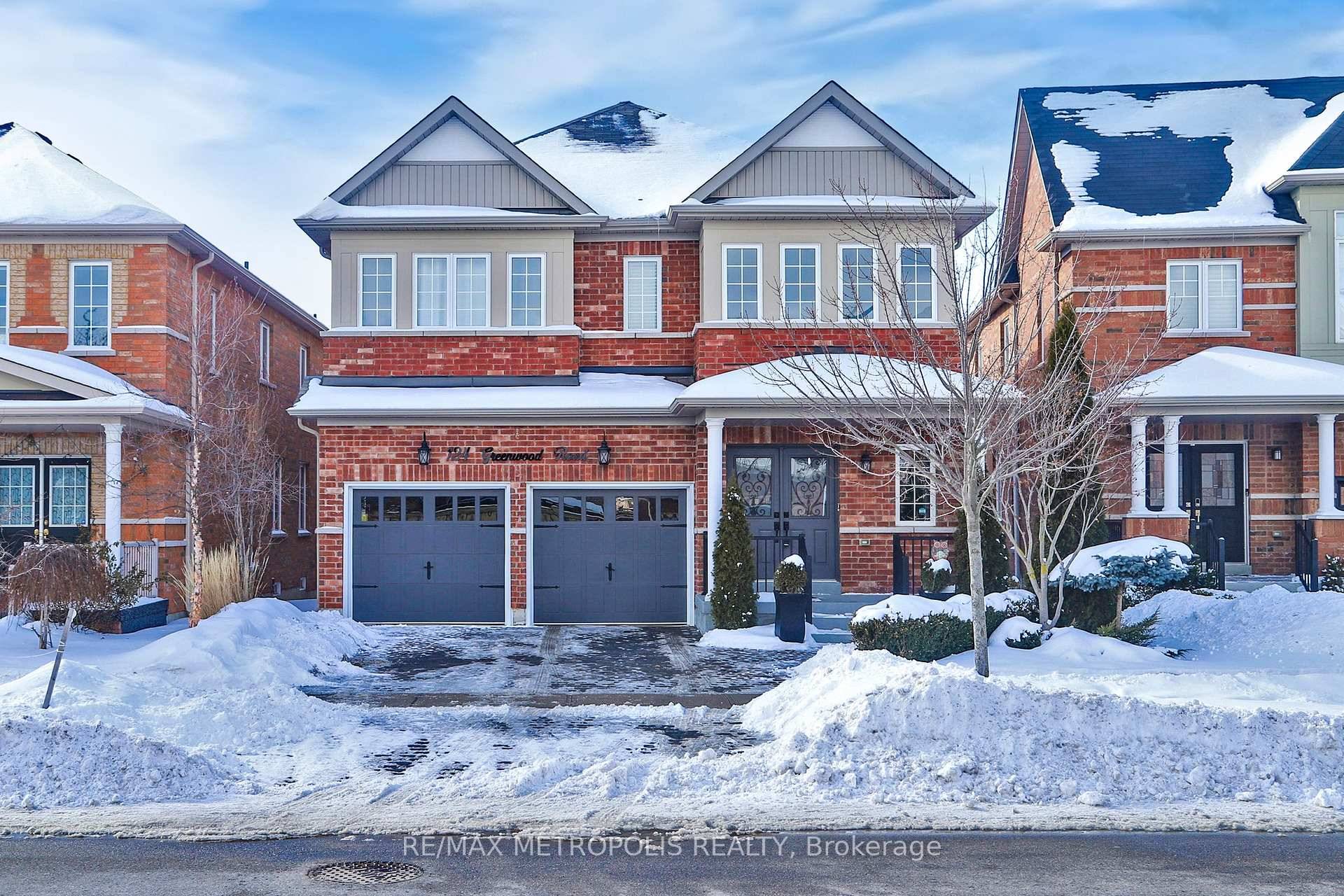 Bright and spacious 1 bedroom walk out basement unit at 124 Greenwood Road, Whitchurch Stouffville !