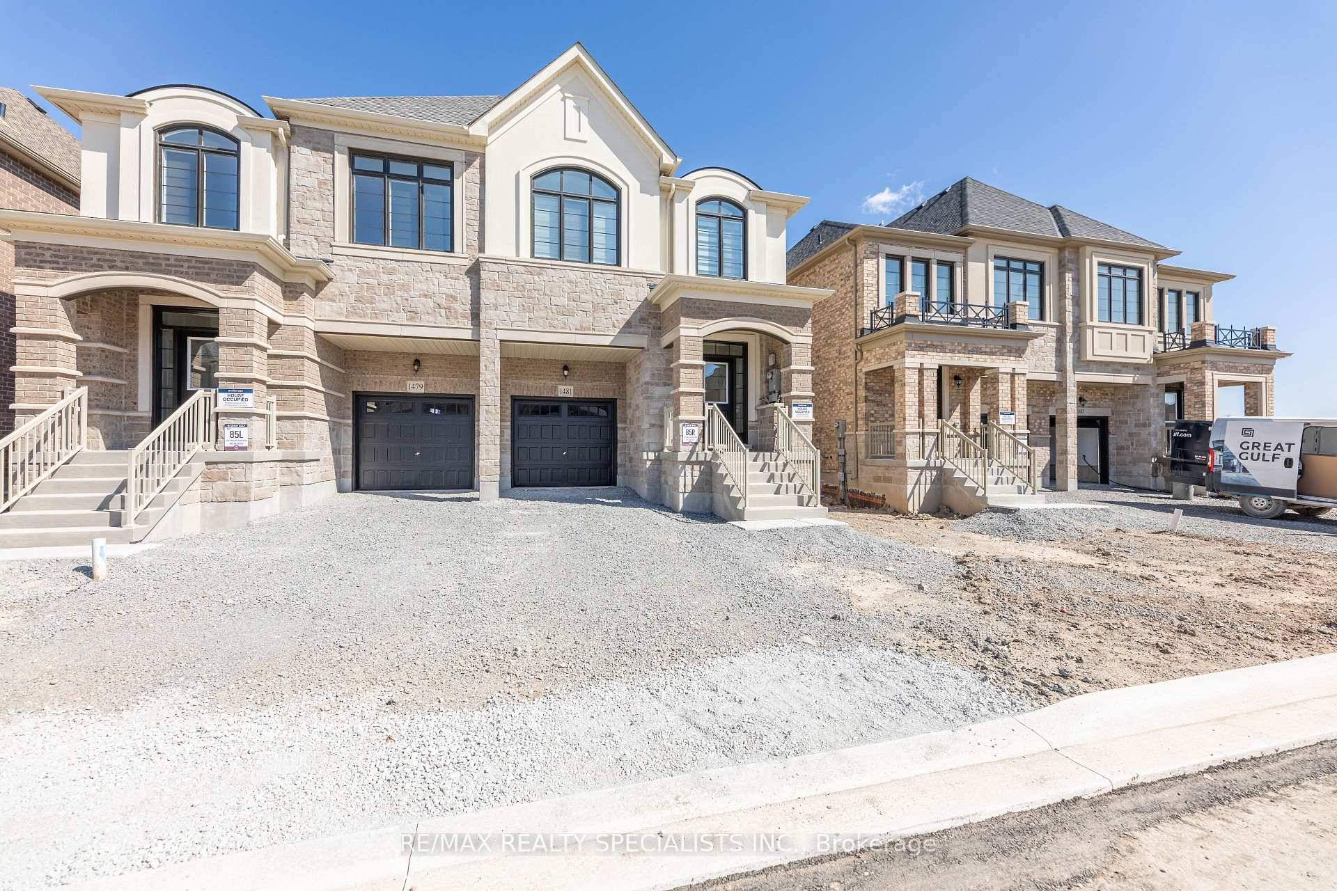 Brand New Never Lived Four Bedroom Semi Detached House In One Of Milton s Most Sought after and Newly Developed Communities.