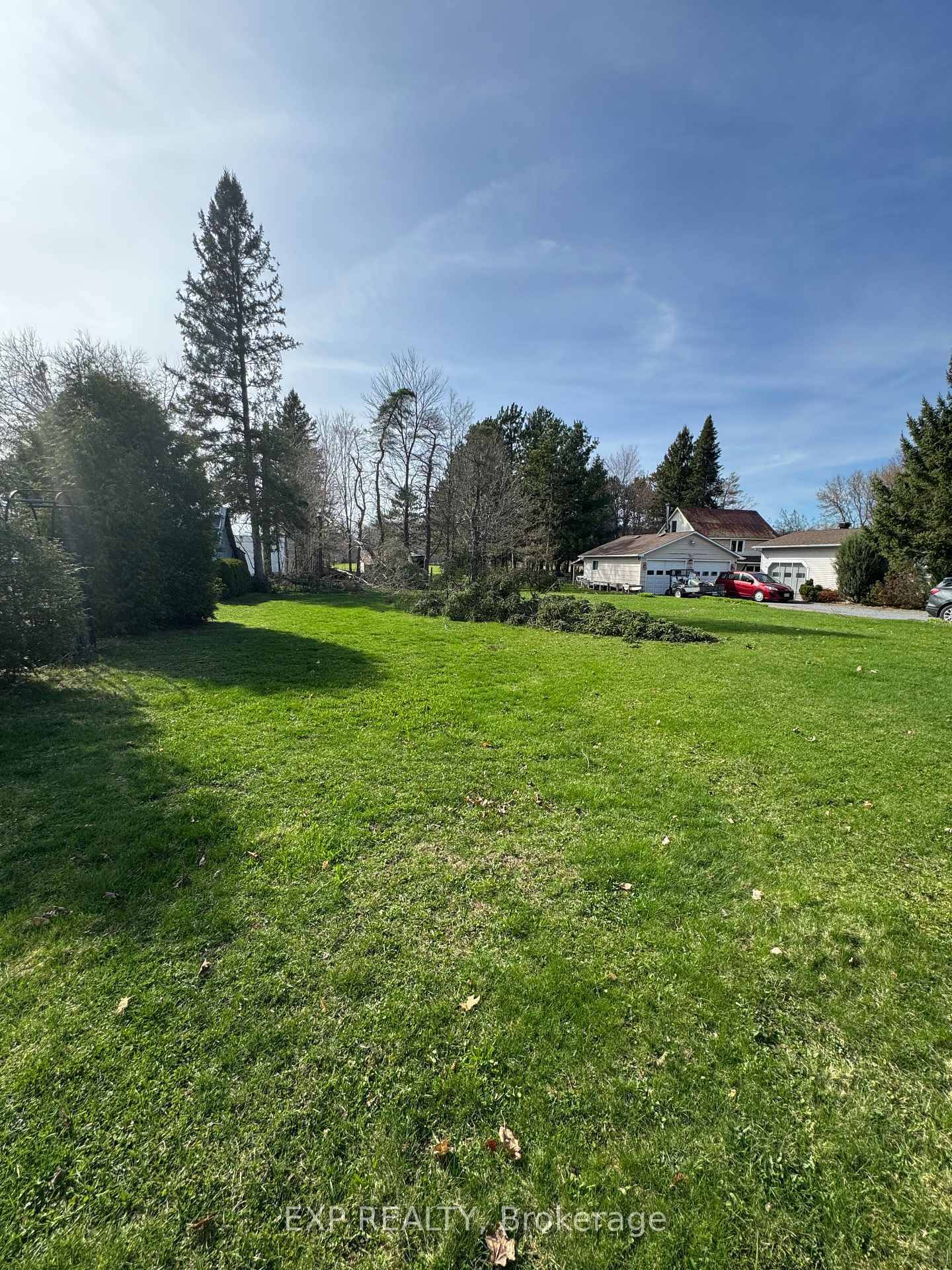 Incredible opportunity ! Rarely offered vacant building lot in the village of Vars, serviced by municipal water.