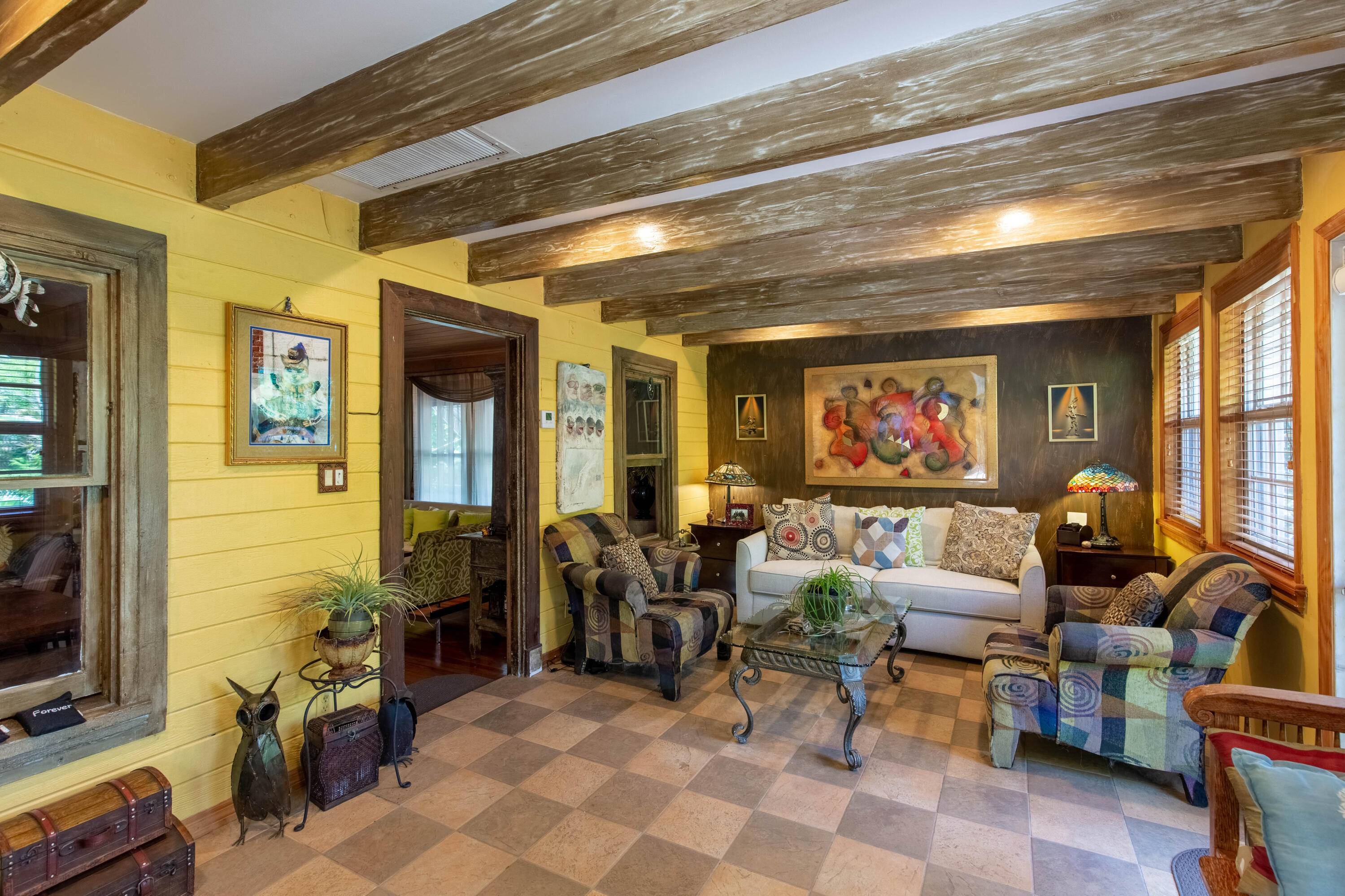 The charm of the 1920's revive !