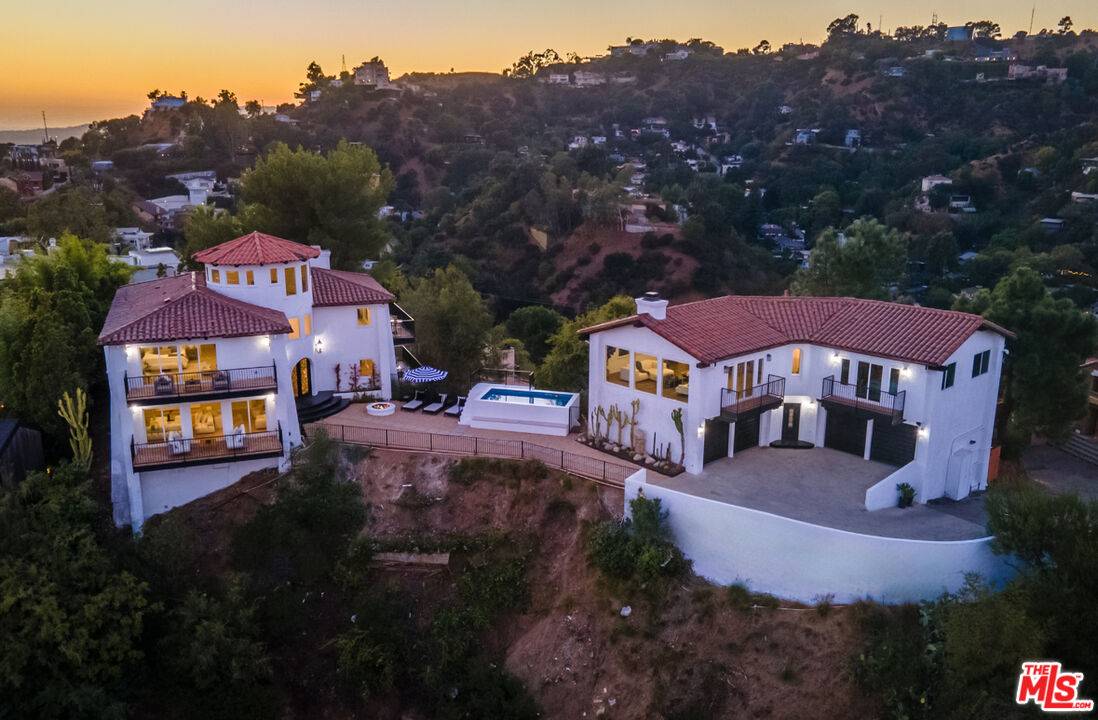 8300 Grand View Dr 5BR Hollywood Hills East La
