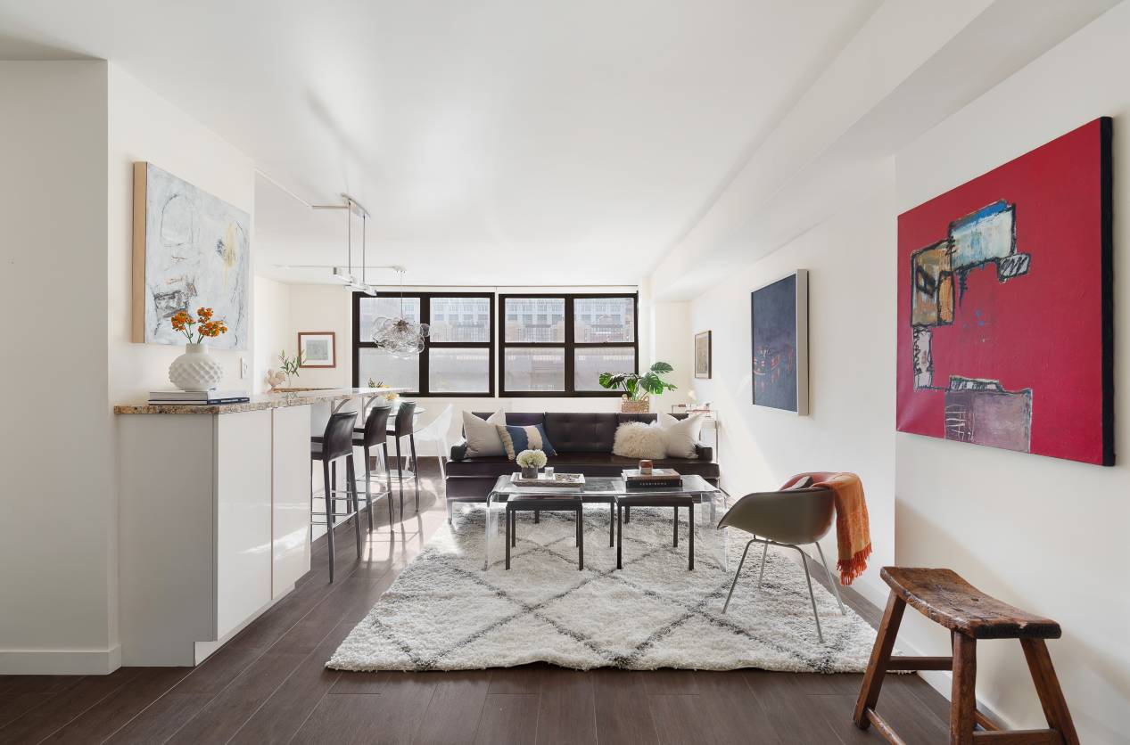 Enjoy sweeping views of Union Square and the landmarked Con Edison Clock Tower from your South facing windows.
